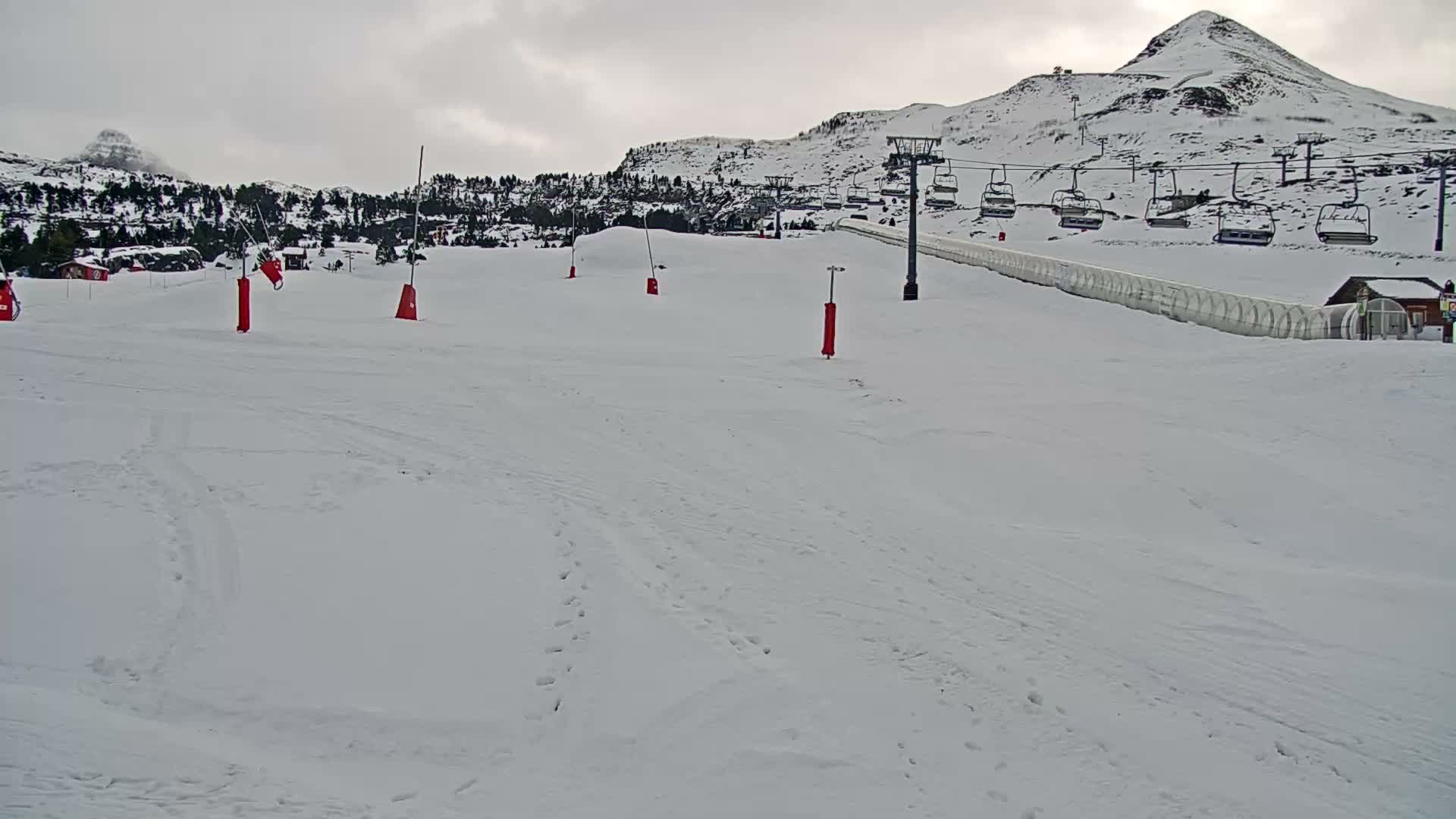 La Pierre-Saint-Martin Ski Slopes Live Cam - Arette, Pyrenees-Atlantiques, Nouvelle-Aquitaine, France
