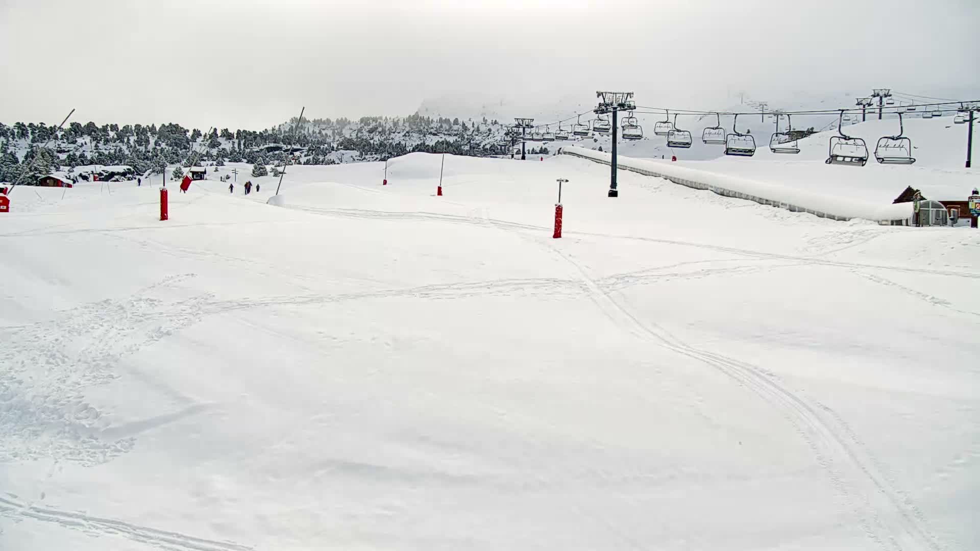 La Pierre-Saint-Martin Ski Slopes Live Cam - Arette, Pyrenees-Atlantiques, Nouvelle-Aquitaine, France