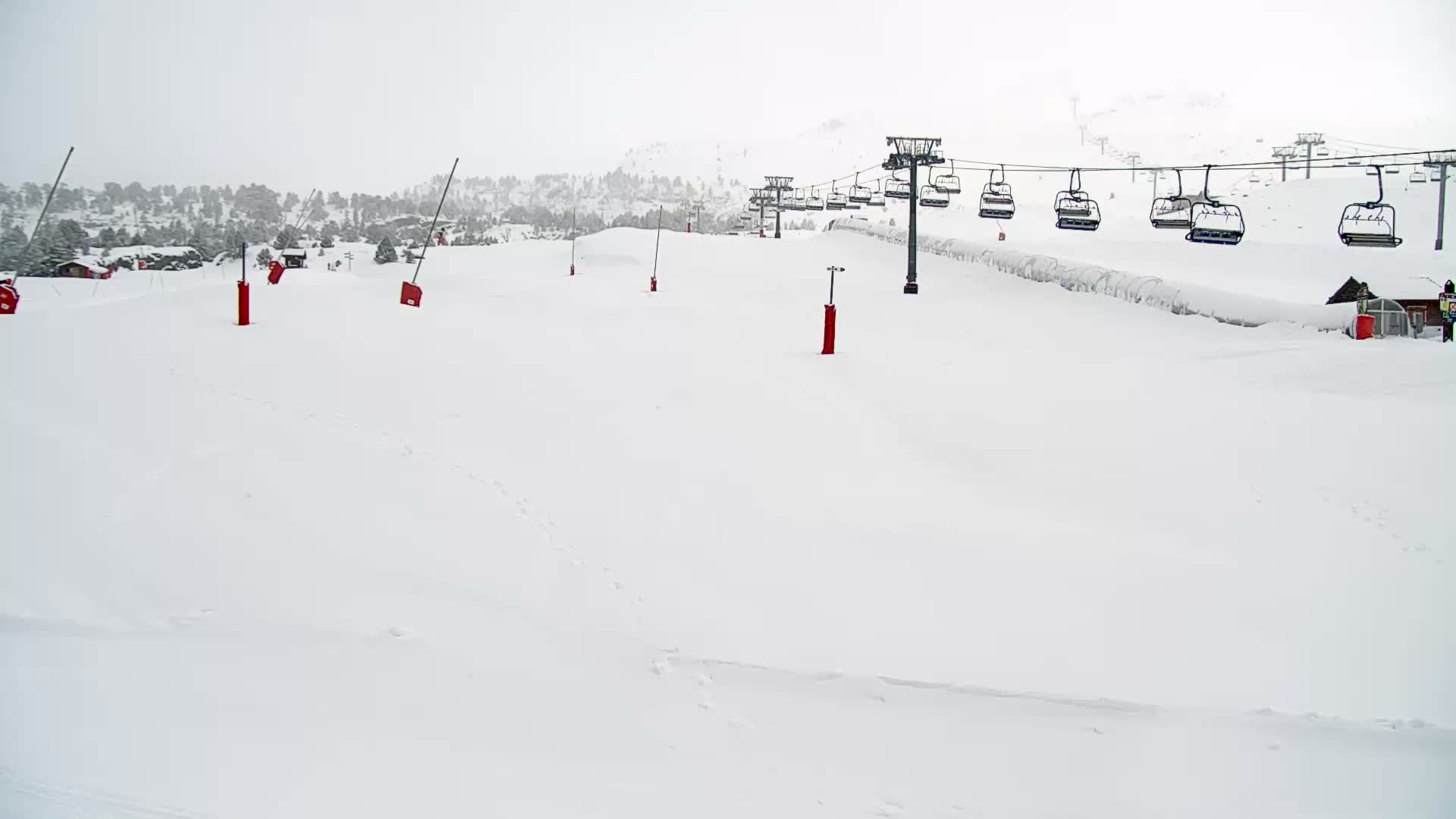 La Pierre-Saint-Martin Ski Slopes Live Cam - Arette, Pyrenees-Atlantiques, Nouvelle-Aquitaine, France