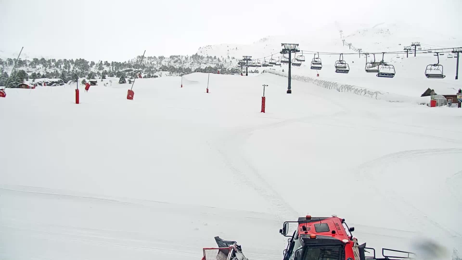 La Pierre-Saint-Martin Ski Slopes Live Cam - Arette, Pyrenees-Atlantiques, Nouvelle-Aquitaine, France