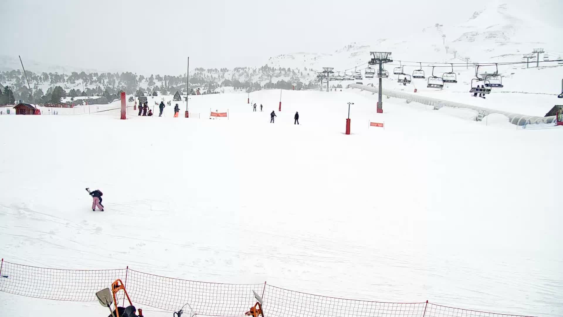 La Pierre-Saint-Martin Ski Slopes Live Cam - Arette, Pyrenees-Atlantiques, Nouvelle-Aquitaine, France