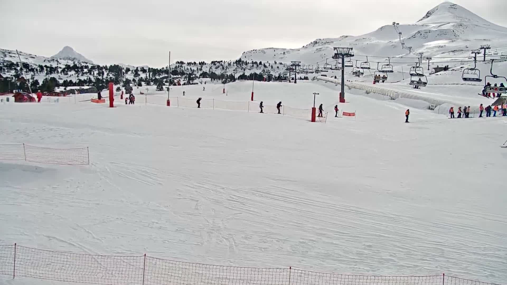 La Pierre-Saint-Martin Ski Slopes Live Cam - Arette, Pyrenees-Atlantiques, Nouvelle-Aquitaine, France