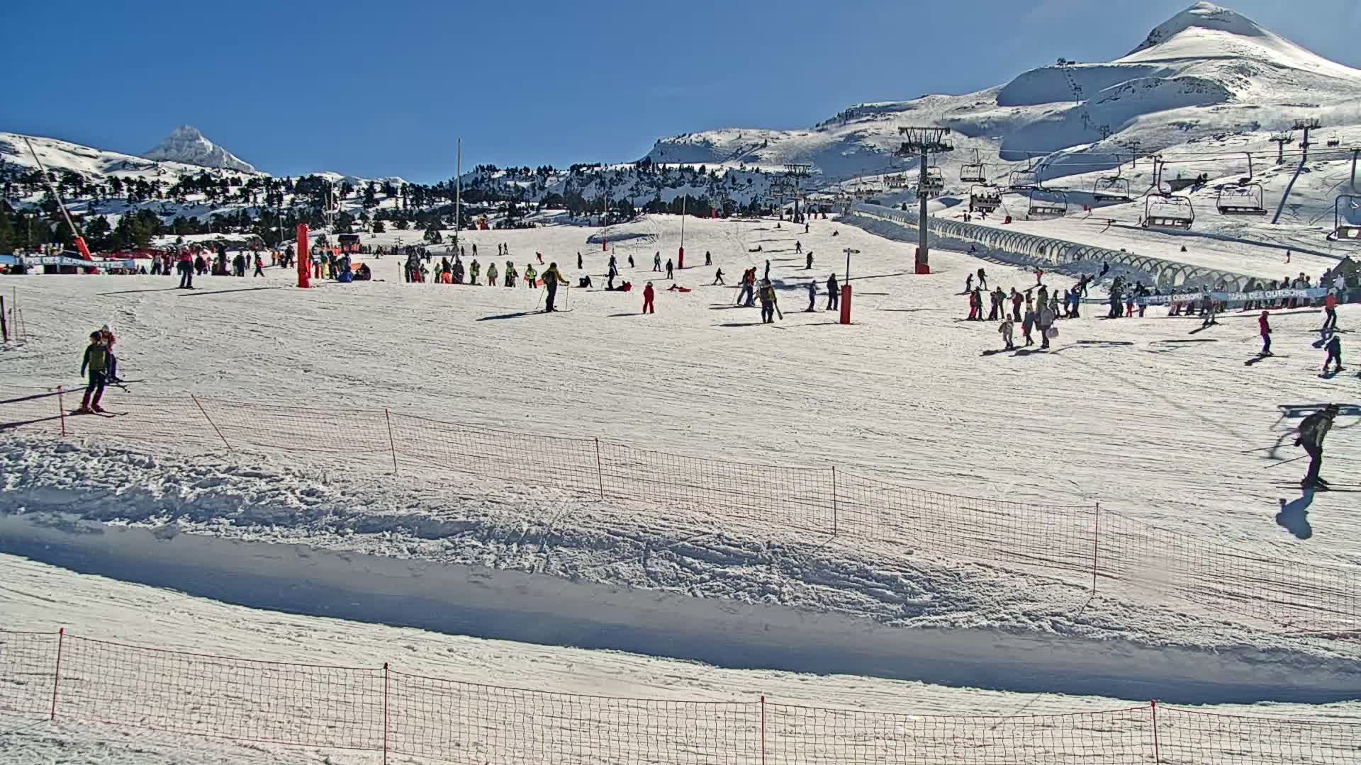La Pierre-Saint-Martin Ski Slopes Live Cam - Arette, Pyrenees-Atlantiques, Nouvelle-Aquitaine, France