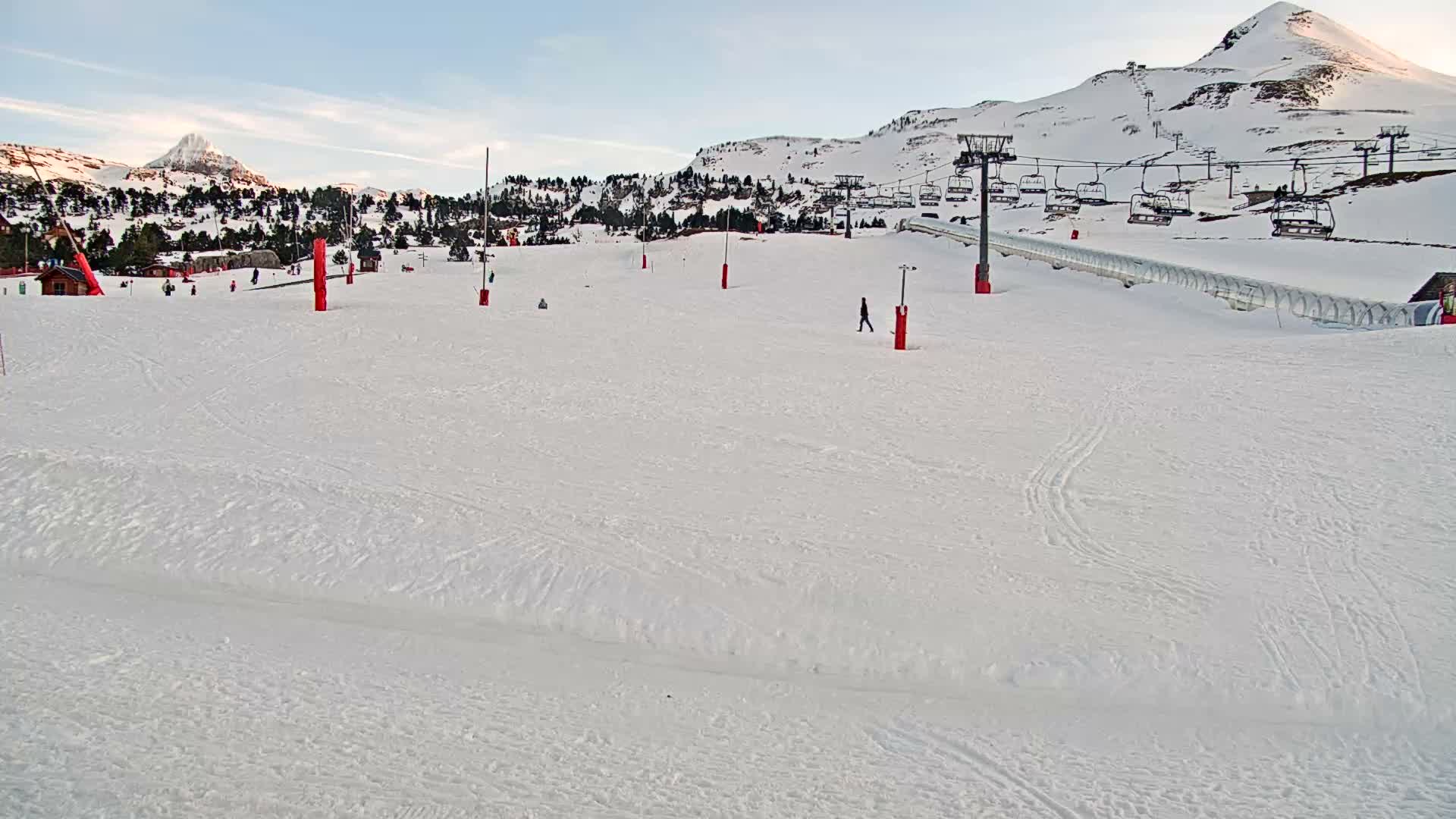 La Pierre-Saint-Martin Ski Slopes Live Cam - Arette, Pyrenees-Atlantiques, Nouvelle-Aquitaine, France