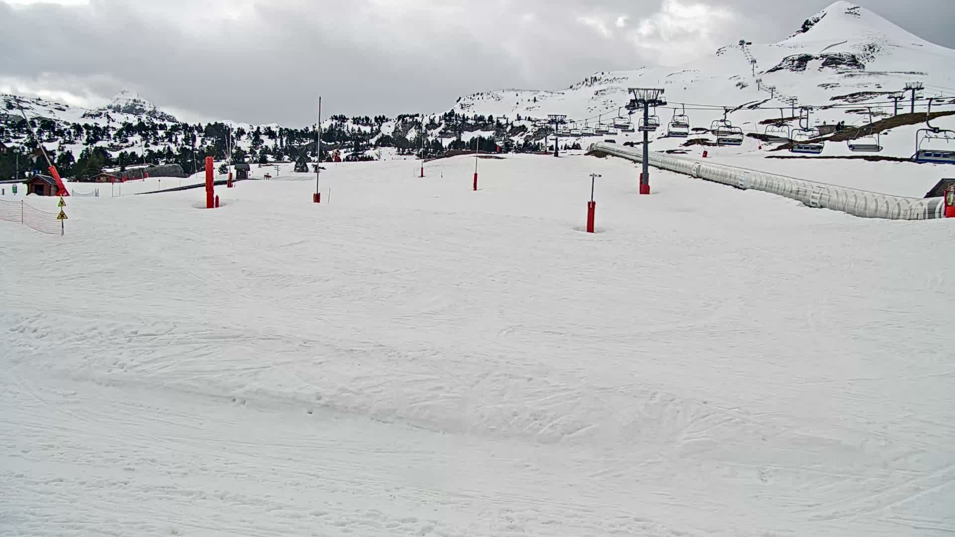 La Pierre-Saint-Martin Ski Slopes Live Cam - Arette, Pyrenees-Atlantiques, Nouvelle-Aquitaine, France