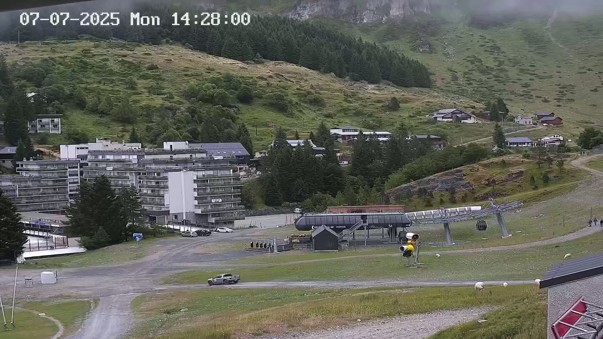 Gourette Ski Slopes Live Cam - Eaux-Bonnes,  Pyrenees-Atlantiques, Nouvelle-Aquitaine, France