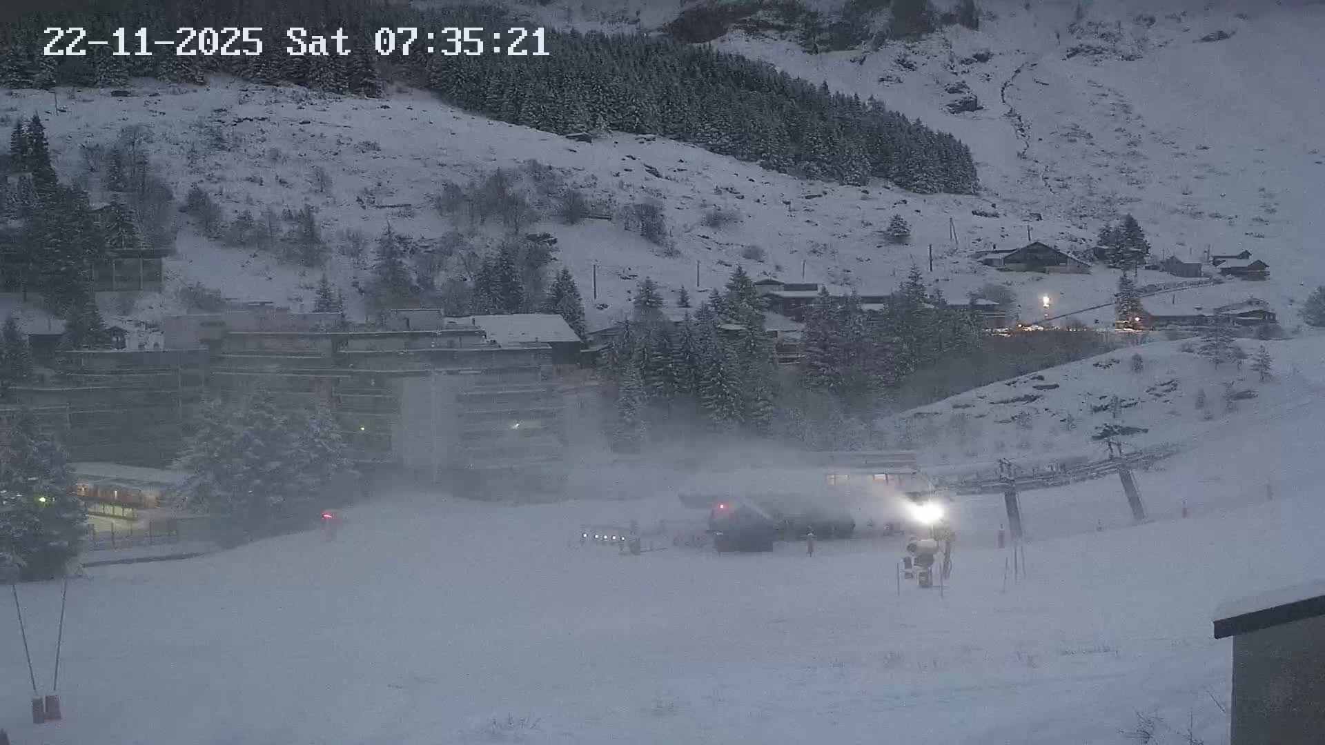 Gourette Ski Slopes & Hotels Area Live Cam - Eaux-Bonnes,  Pyrenees-Atlantiques, Nouvelle-Aquitaine, France