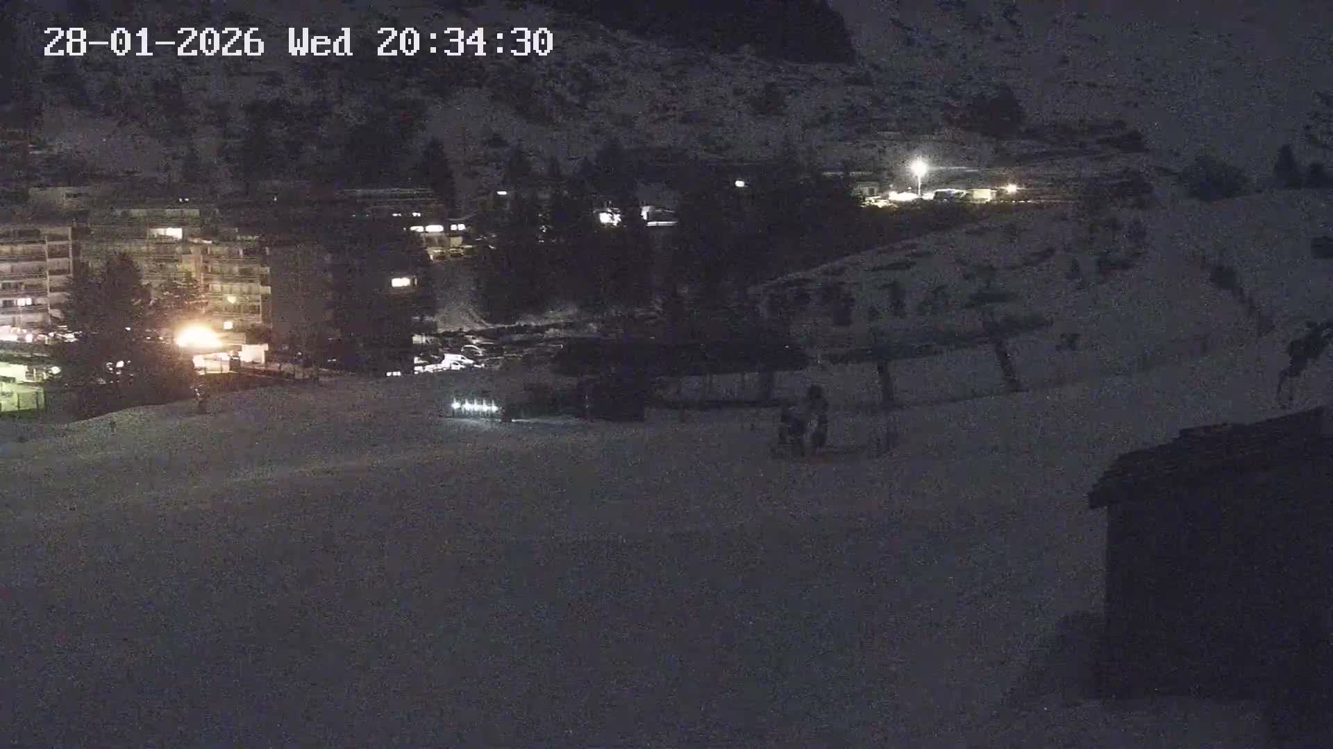 Gourette Ski Slopes & Hotels Area Live Cam - Eaux-Bonnes,  Pyrenees-Atlantiques, Nouvelle-Aquitaine, France