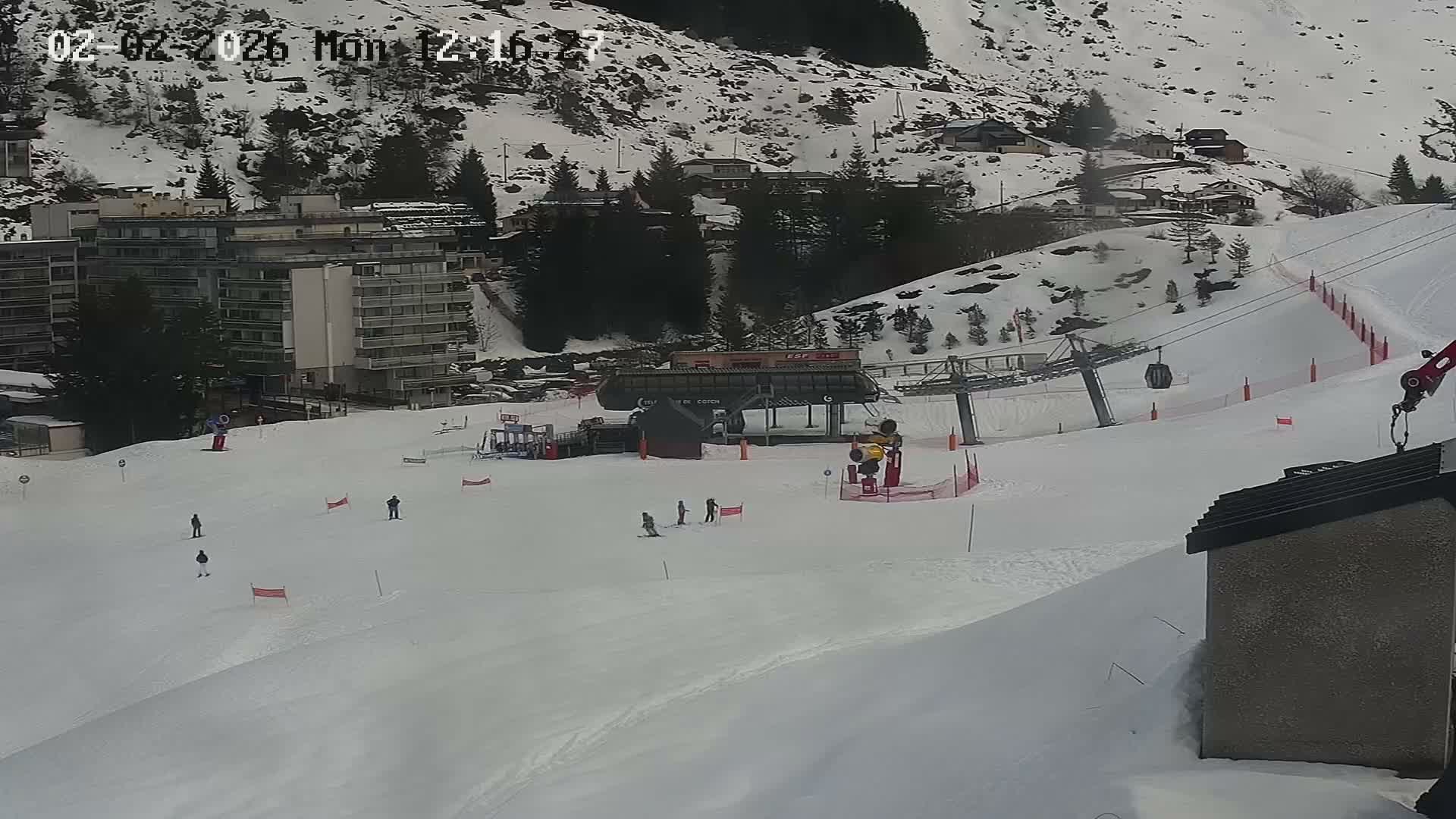 Gourette Ski Slopes & Hotels Area Live Cam - Eaux-Bonnes,  Pyrenees-Atlantiques, Nouvelle-Aquitaine, France