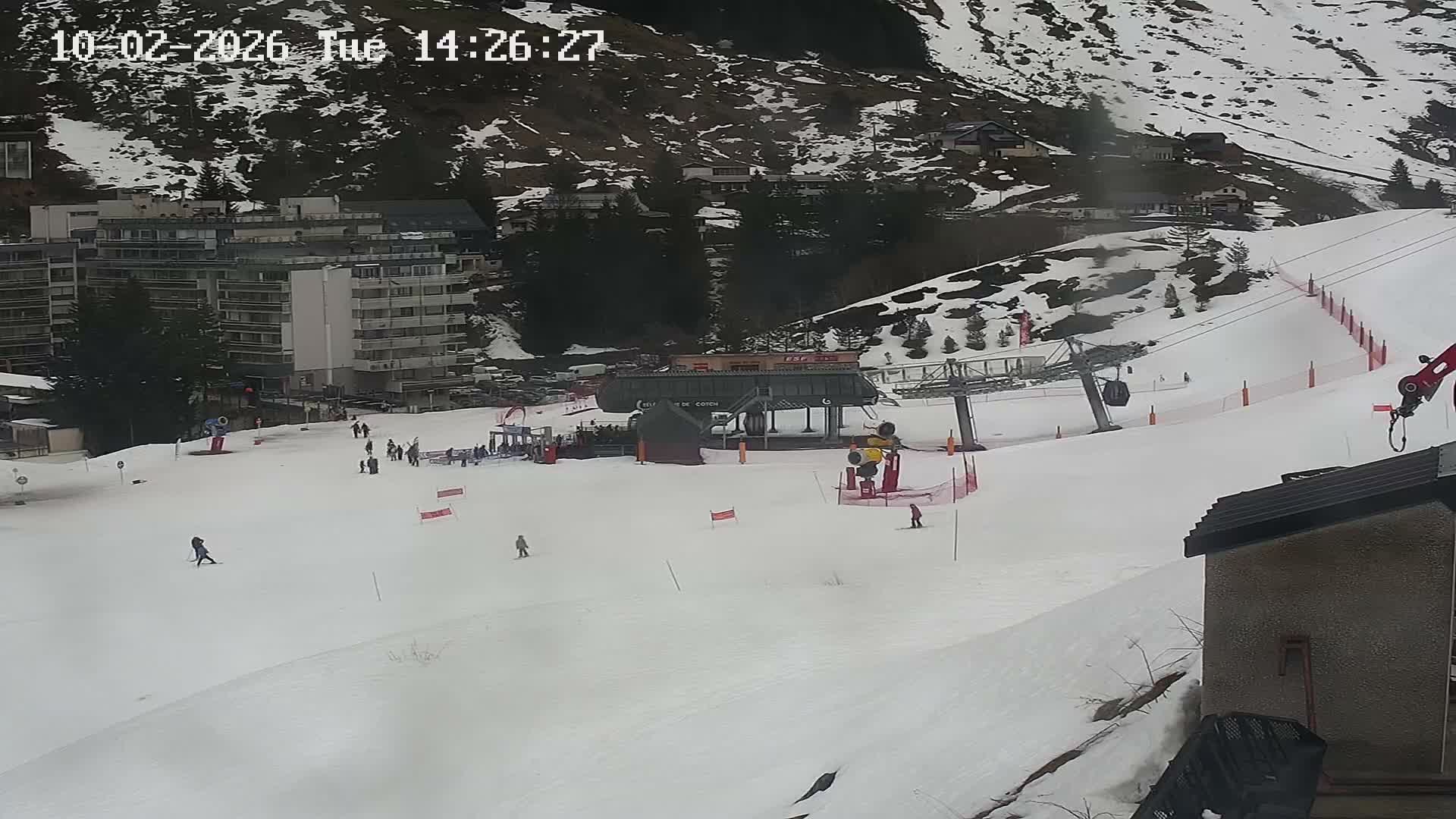 Gourette Ski Slopes & Hotels Area Live Cam - Eaux-Bonnes,  Pyrenees-Atlantiques, Nouvelle-Aquitaine, France