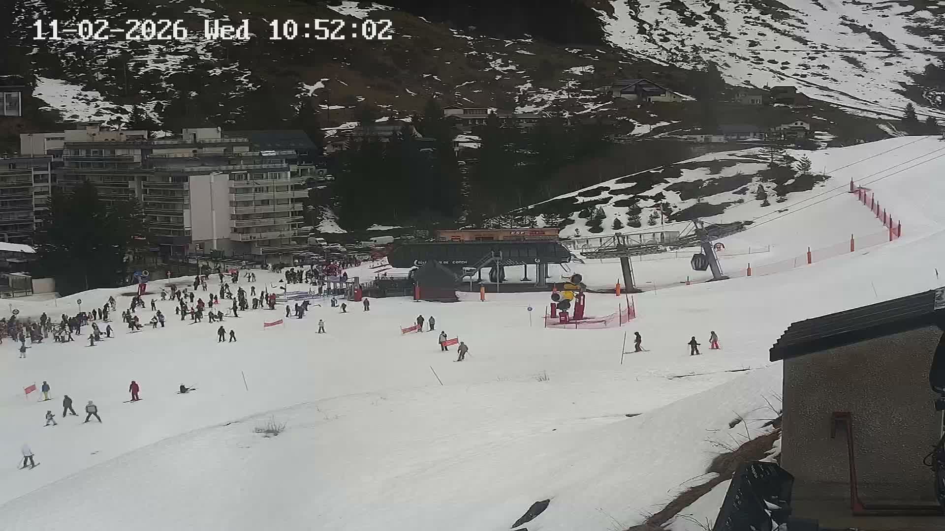 Gourette Ski Slopes & Hotels Area Live Cam - Eaux-Bonnes,  Pyrenees-Atlantiques, Nouvelle-Aquitaine, France