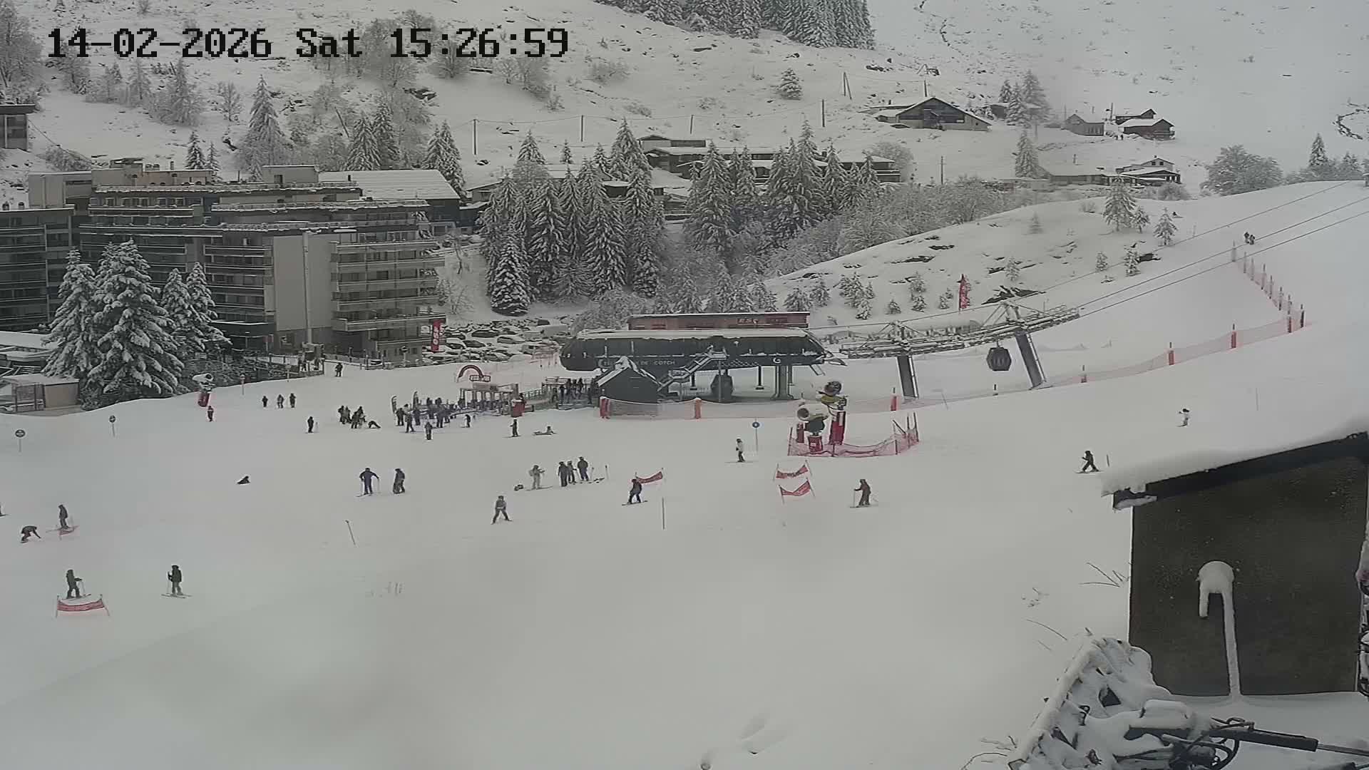 Gourette Ski Slopes & Hotels Area Live Cam - Eaux-Bonnes,  Pyrenees-Atlantiques, Nouvelle-Aquitaine, France