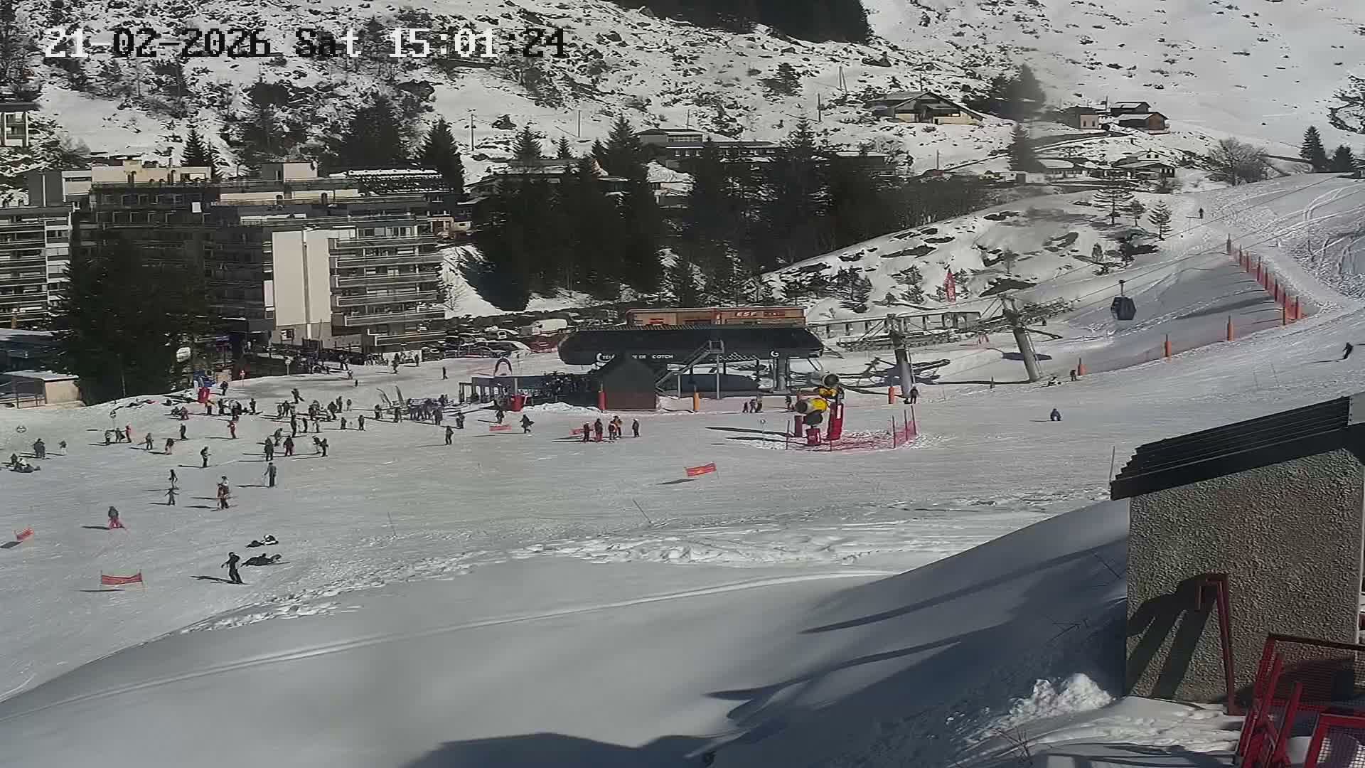 Gourette Ski Slopes & Hotels Area Live Cam - Eaux-Bonnes,  Pyrenees-Atlantiques, Nouvelle-Aquitaine, France