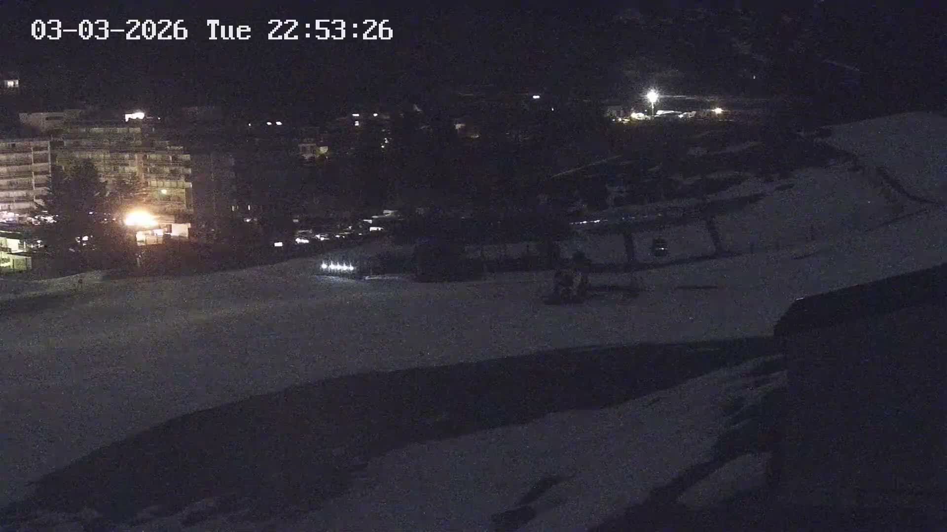 Gourette Ski Slopes & Hotels Area Live Cam - Eaux-Bonnes,  Pyrenees-Atlantiques, Nouvelle-Aquitaine, France