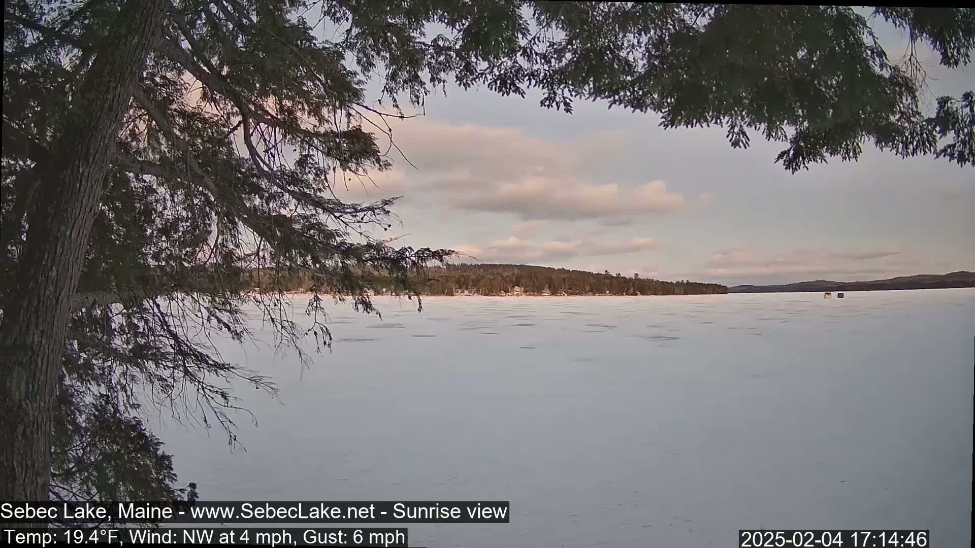 Sebec Lake Live Cam  - Dover&Foxcroft , Maine , USA
