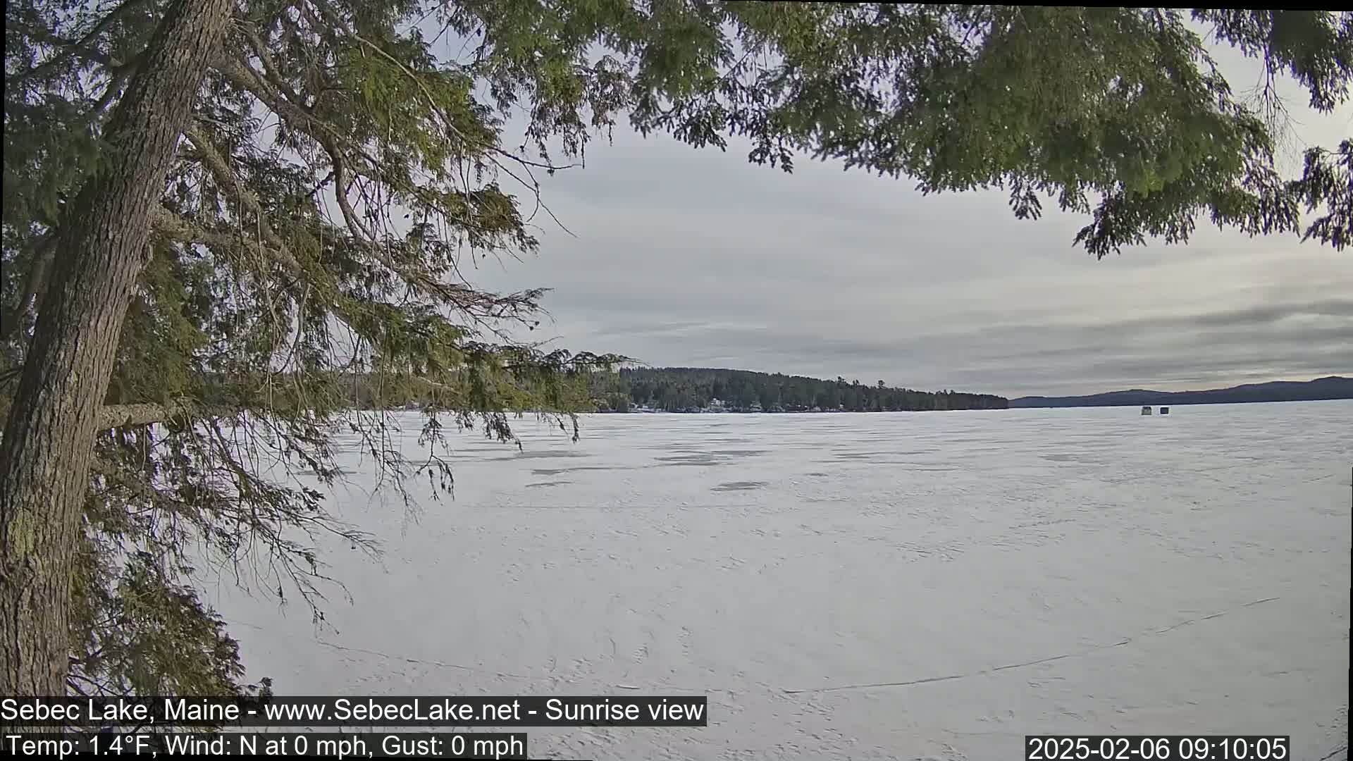 Sebec Lake Live Cam  - Dover&Foxcroft , Maine , USA
