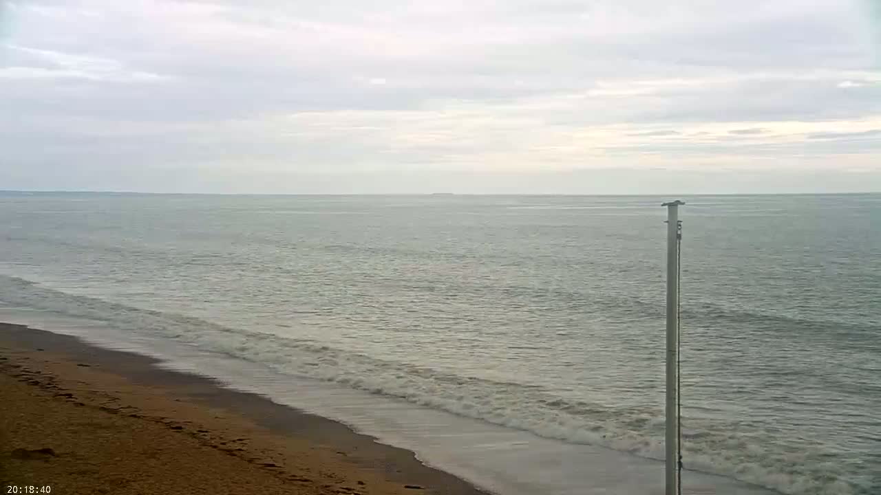 Plage de Jullouville Beach Live Cam - 	Avranches, Manche, Normandie, France