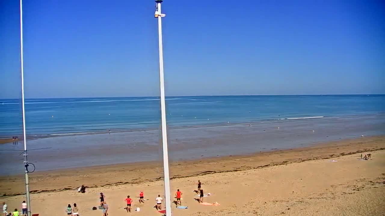 Plage de Jullouville Beach Live Cam - 	Avranches, Manche, Normandie, France