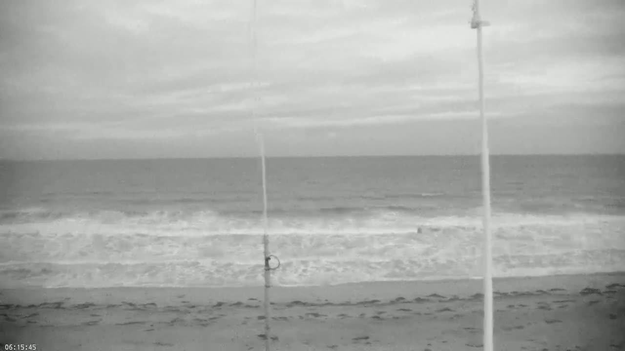 Plage de Jullouville Beach Live Cam - 	Avranches, Manche, Normandie, France