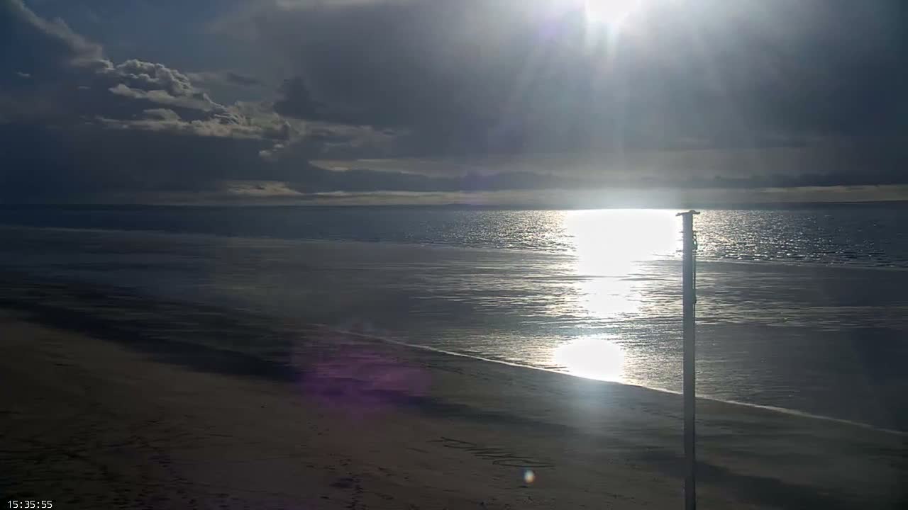 Plage de Jullouville Beach Live Cam - 	Avranches, Manche, Normandie, France