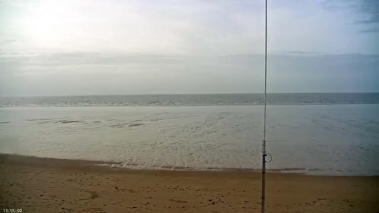 Plage de Jullouville Beach Live Cam - 	Avranches, Manche, Normandie, France