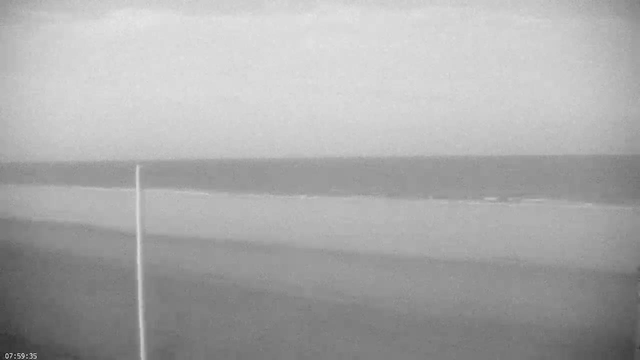 Plage de Jullouville Beach Live Cam - 	Avranches, Manche, Normandie, France