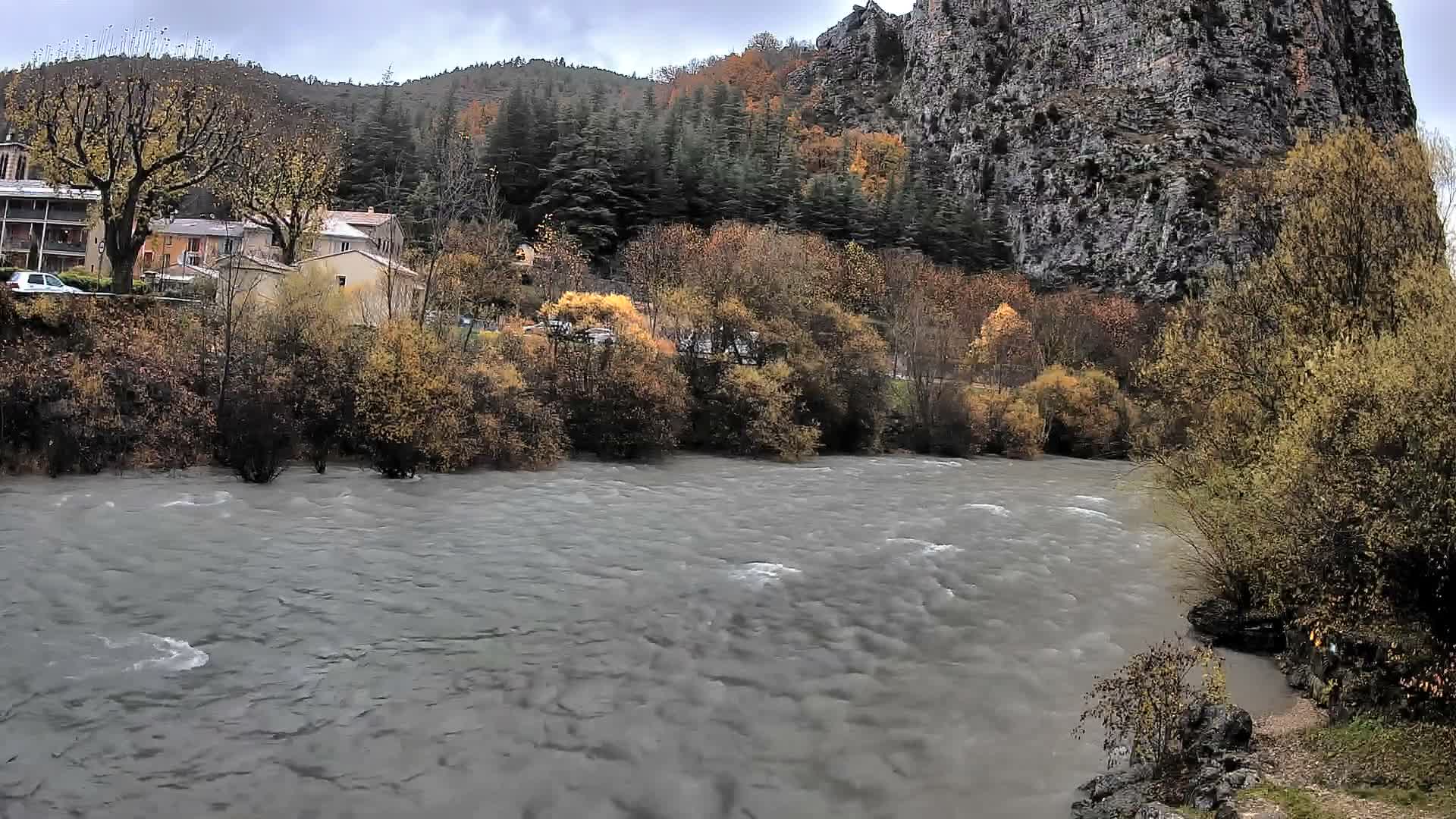 Castellane Verdon River Coast Live  Cam - Castellane, Alpes-de-Haute-Provence, Provence-Alpes-Cote d’Azur, France