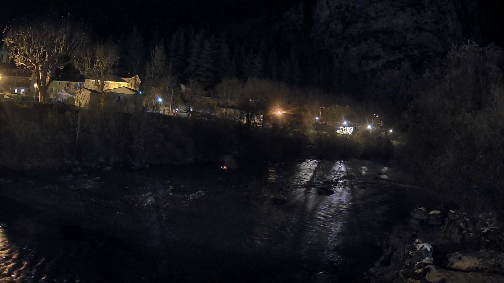 Castellane Verdon River Coast Live  Cam - Castellane, Alpes-de-Haute-Provence, Provence-Alpes-Cote d’Azur, France