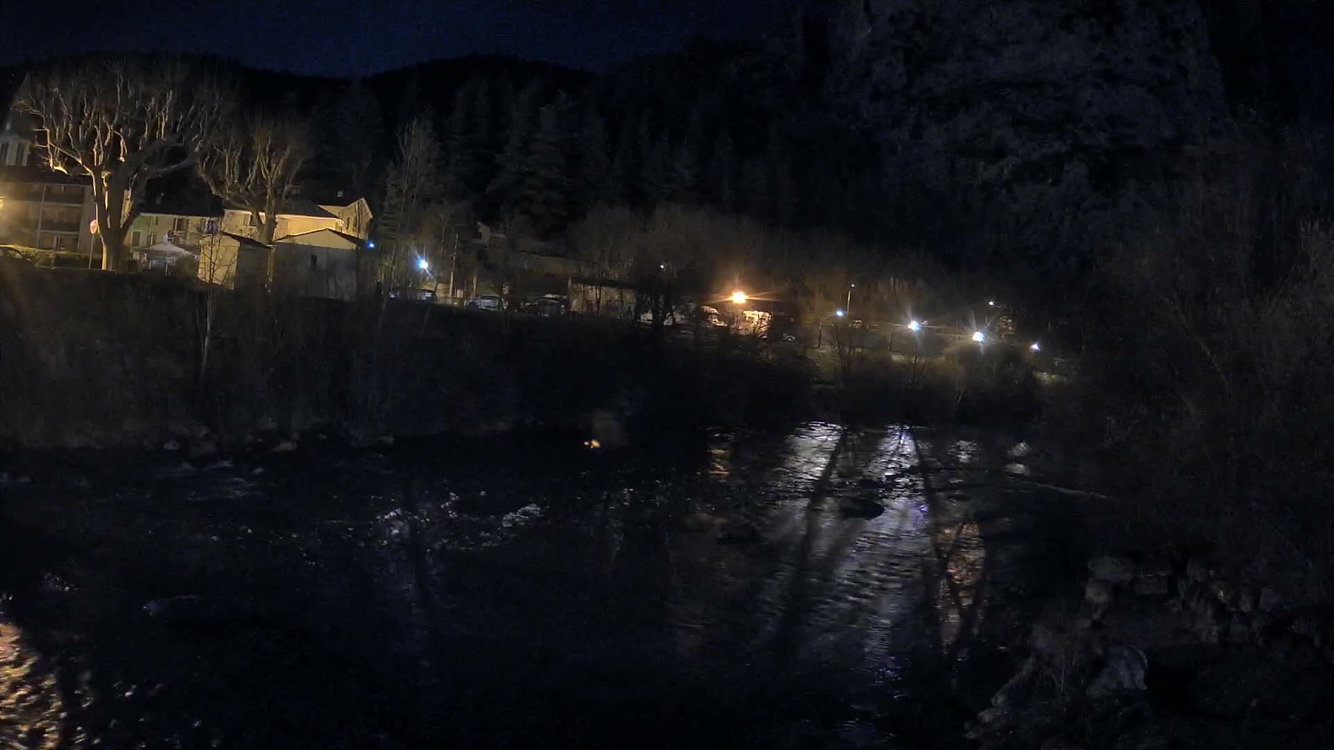 Castellane Verdon River Coast Live  Cam - Castellane, Alpes-de-Haute-Provence, Provence-Alpes-Cote d’Azur, France