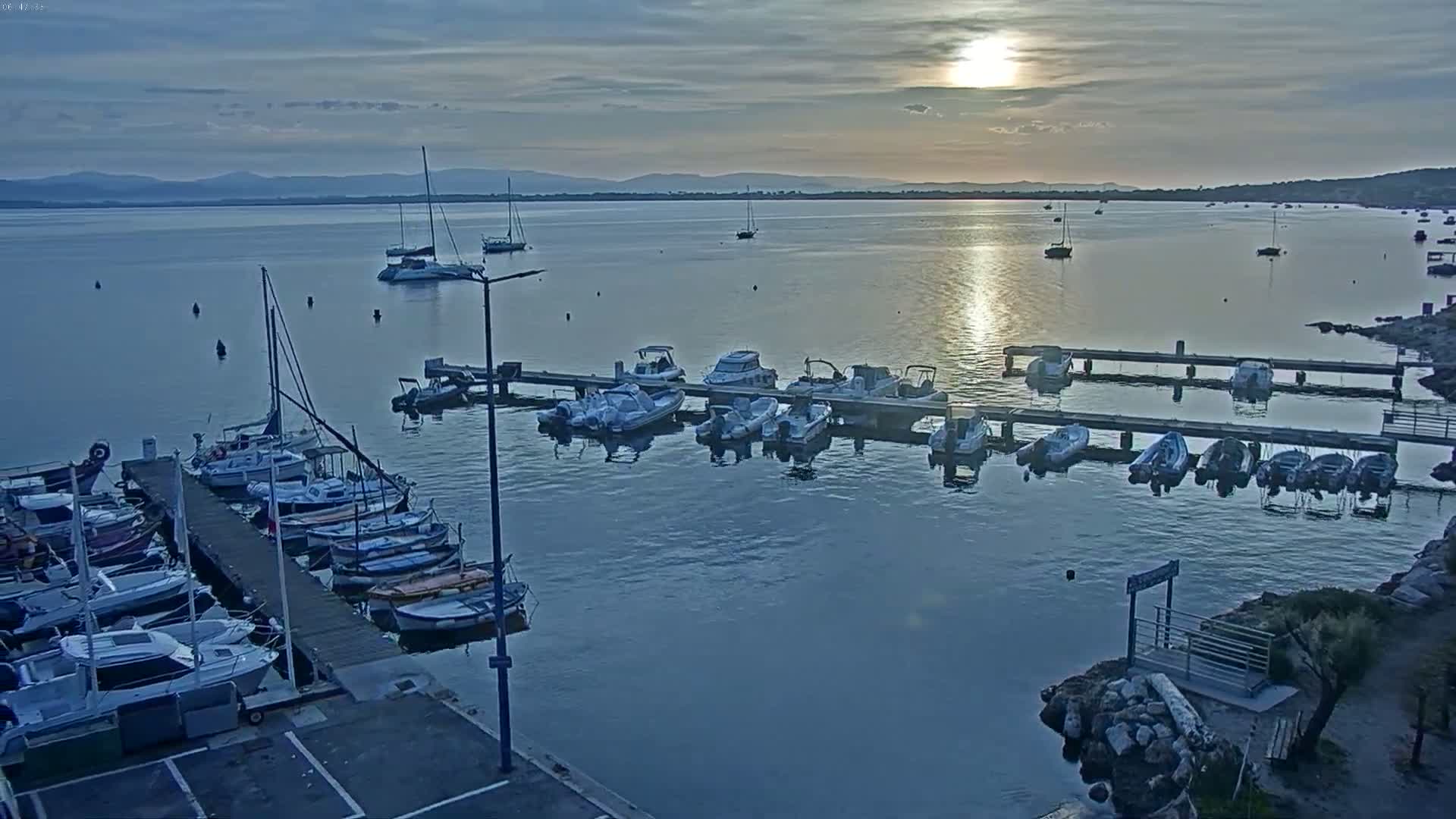 Hyeres, La Madrague Seaport Live Cam - Toulon, Var, Provence-Alpes-Côte d’Azur, France