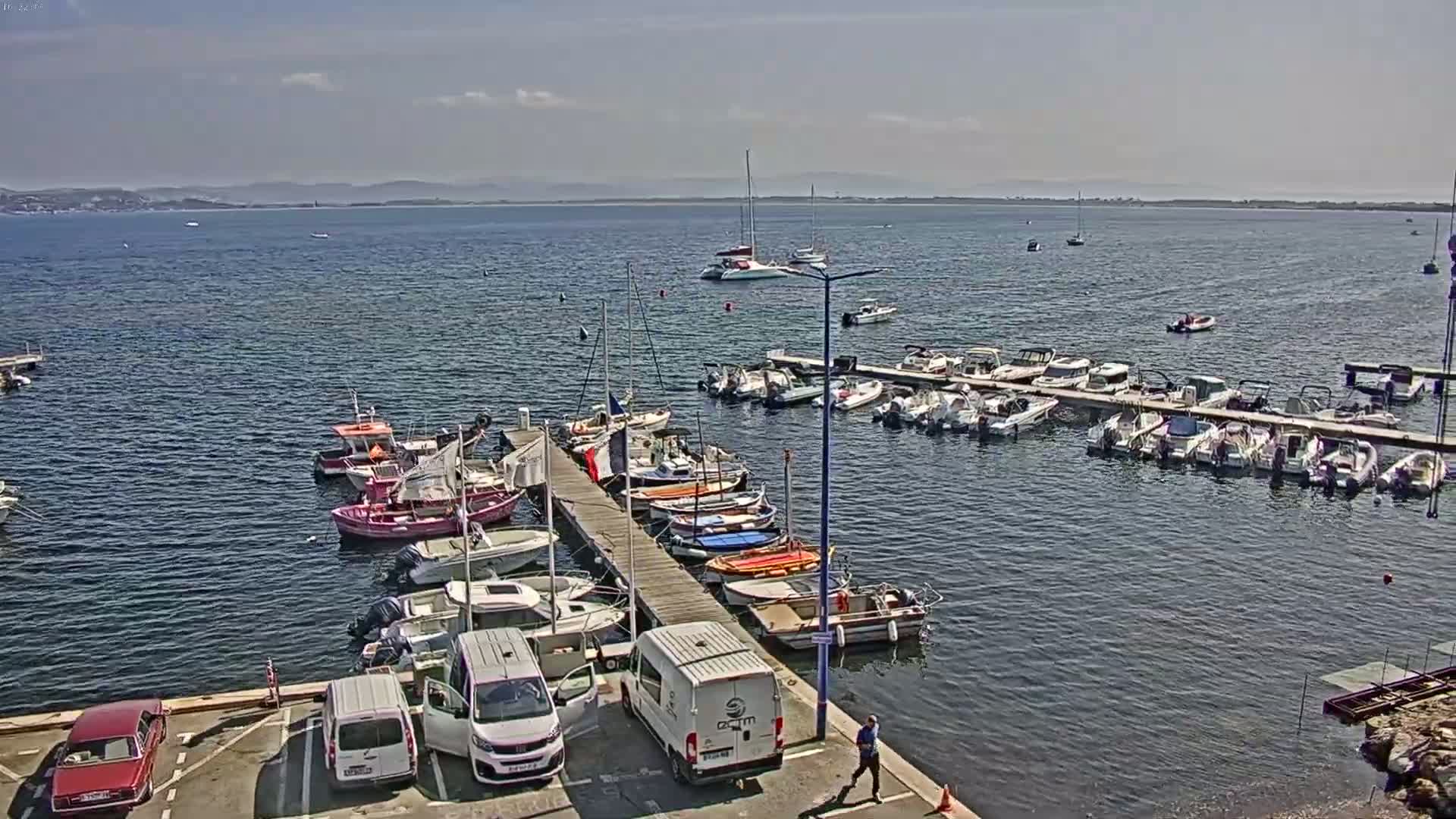 Hyeres, La Madrague Seaport Live Cam - Toulon, Var, Provence-Alpes-Côte d’Azur, France