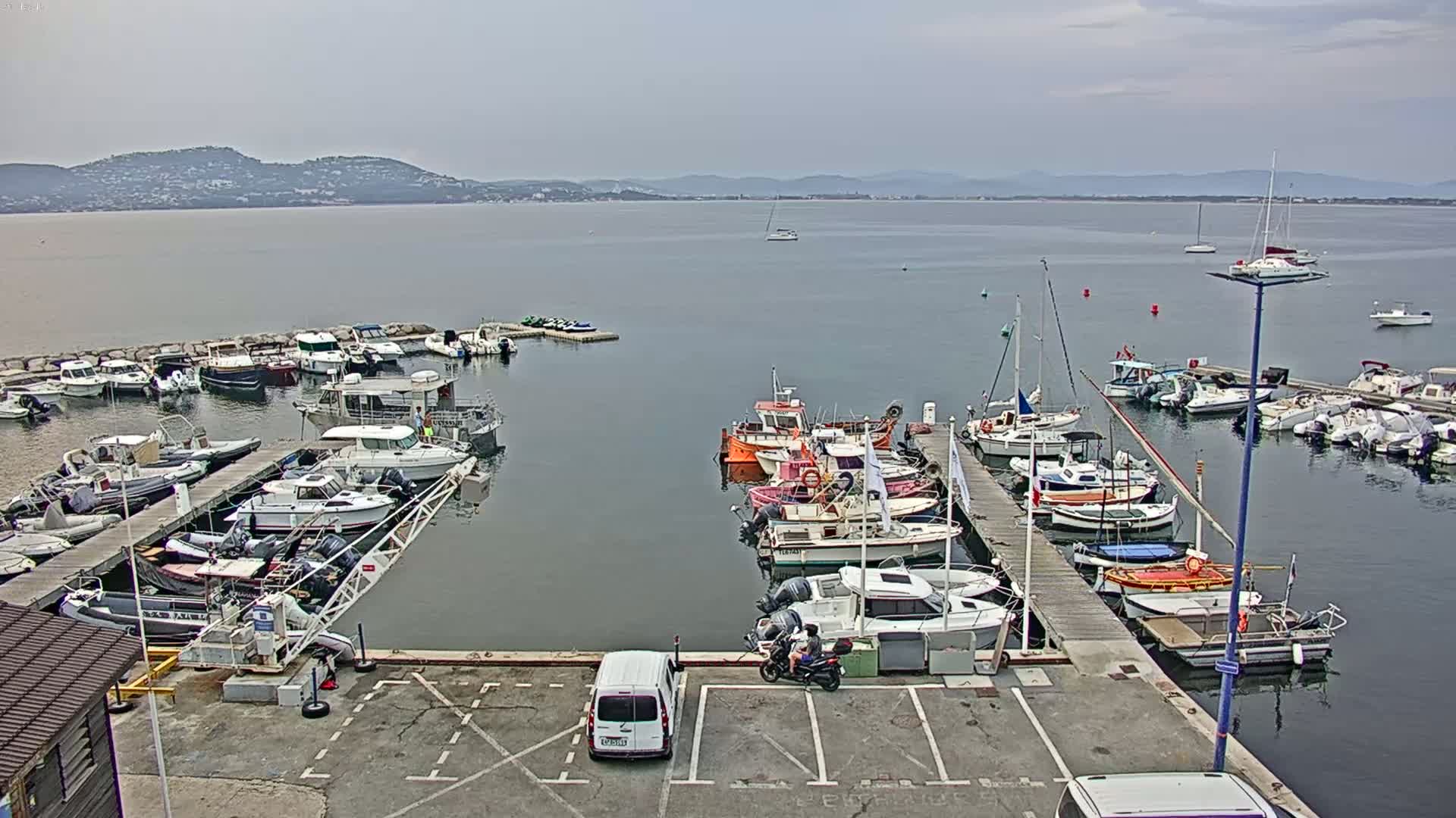 Hyeres, La Madrague Seaport Live Cam - Toulon, Var, Provence-Alpes-Côte d’Azur, France
