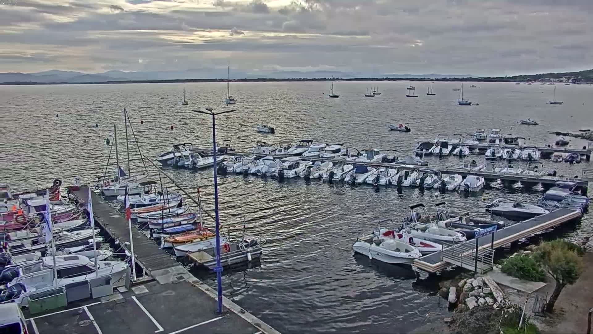 Hyeres, La Madrague Seaport Live Cam - Toulon, Var, Provence-Alpes-Côte d’Azur, France