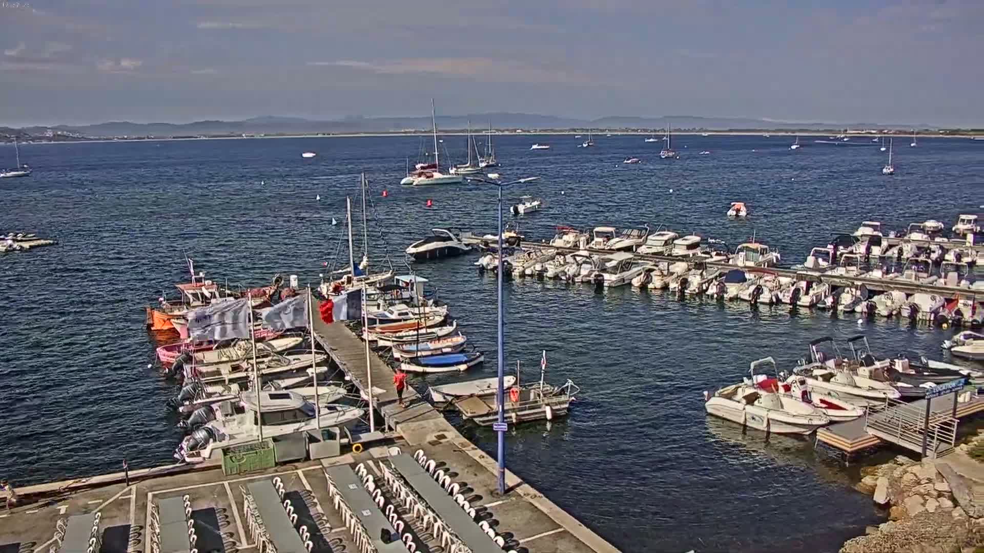 Hyeres, La Madrague Seaport Live Cam - Toulon, Var, Provence-Alpes-Côte d’Azur, France
