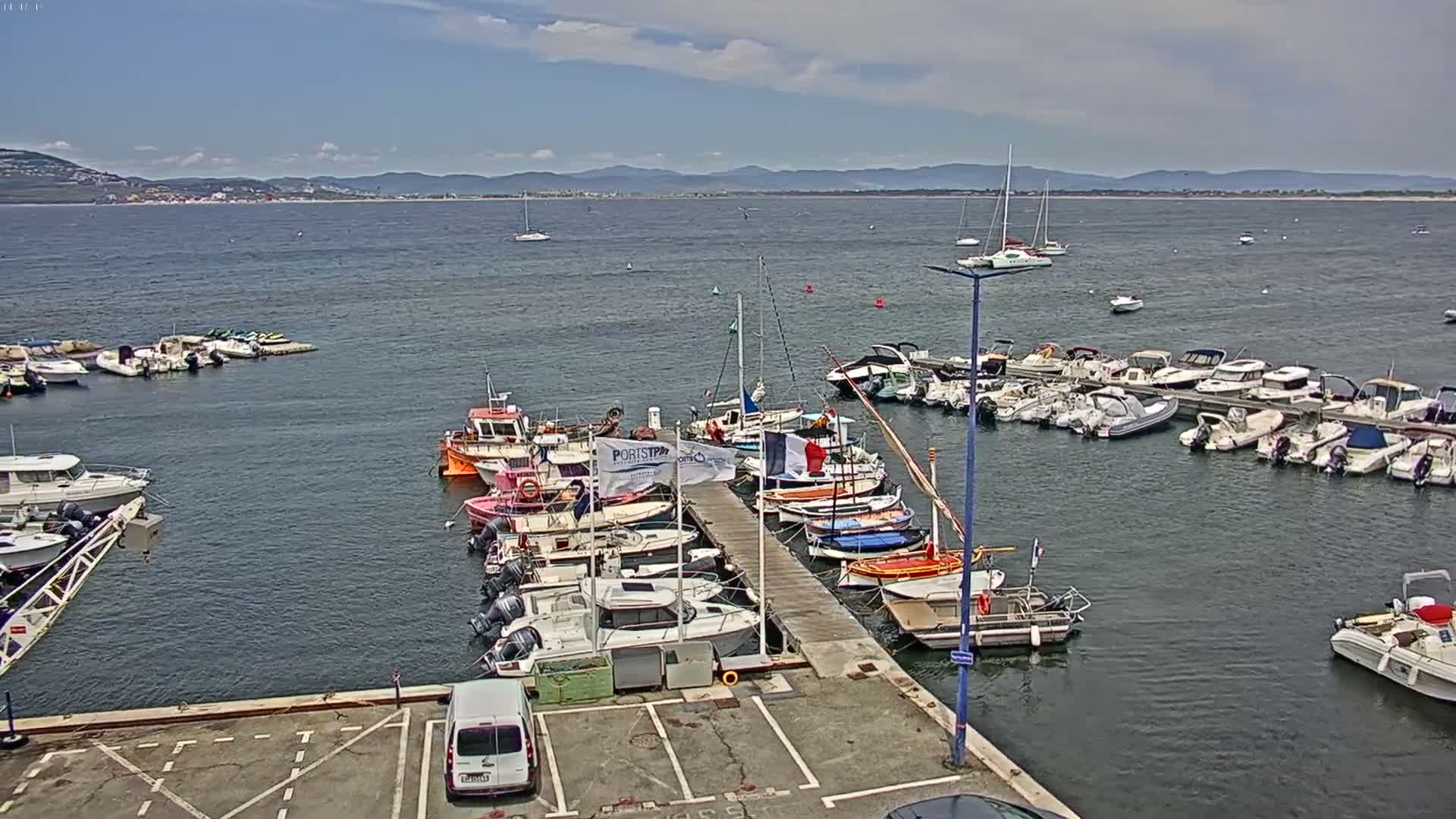 Hyeres, La Madrague Seaport Live Cam - Toulon, Var, Provence-Alpes-Côte d’Azur, France