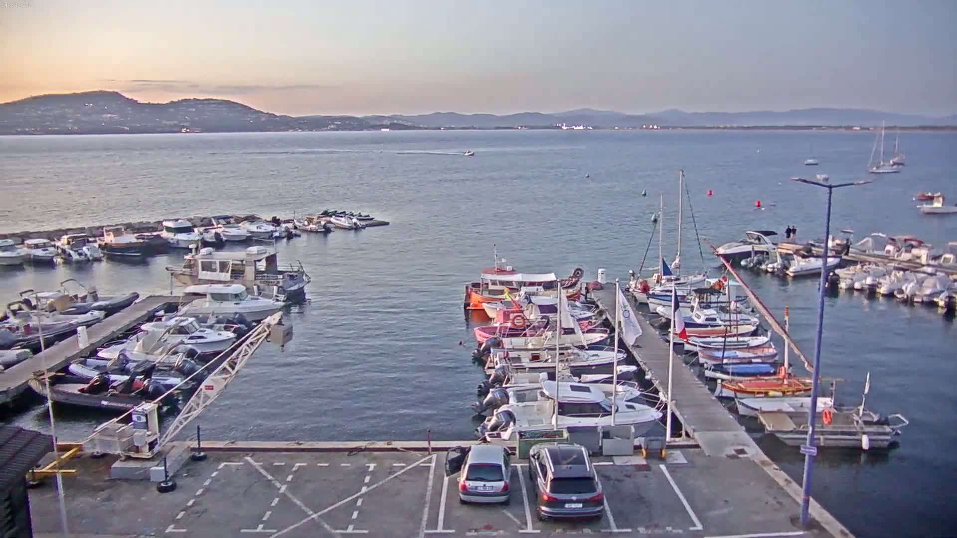 Hyeres, La Madrague Seaport Live Cam - Toulon, Var, Provence-Alpes-Côte d’Azur, France