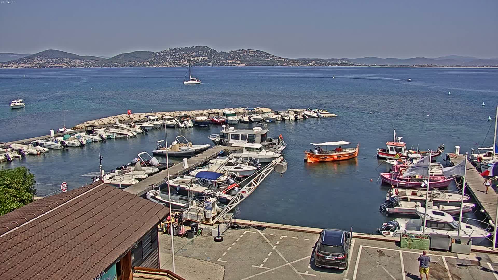 Hyeres, La Madrague Seaport Live Cam - Toulon, Var, Provence-Alpes-Côte d’Azur, France