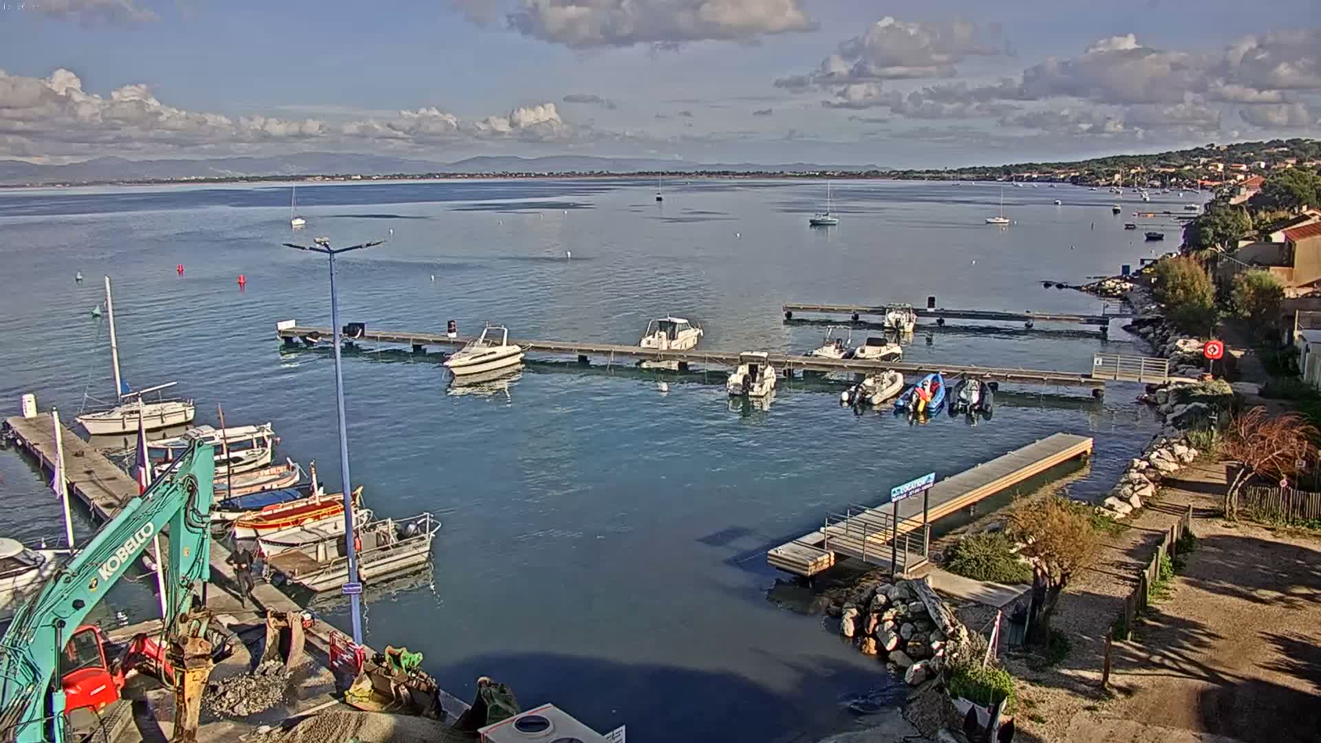 Hyeres, La Madrague Seaport Live Cam - Toulon, Var, Provence-Alpes-Côte d’Azur, France