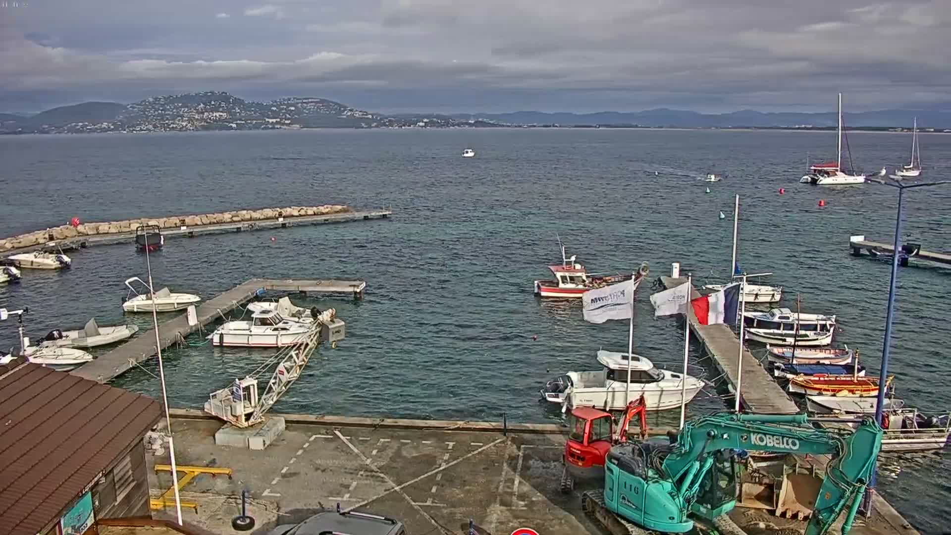Hyeres, La Madrague Seaport Live Cam - Toulon, Var, Provence-Alpes-Côte d’Azur, France