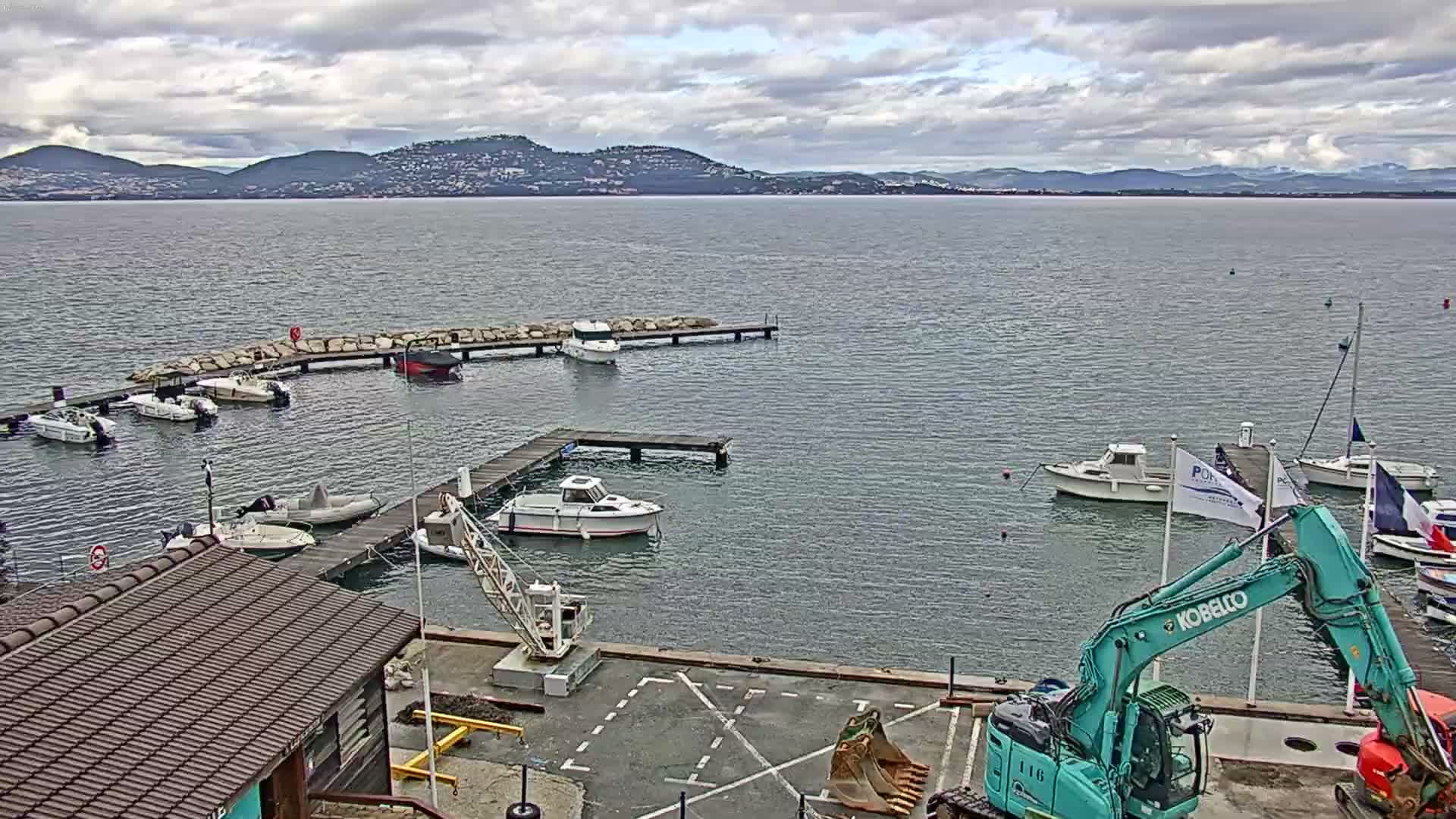 Hyeres, La Madrague Seaport Live Cam - Toulon, Var, Provence-Alpes-Côte d’Azur, France