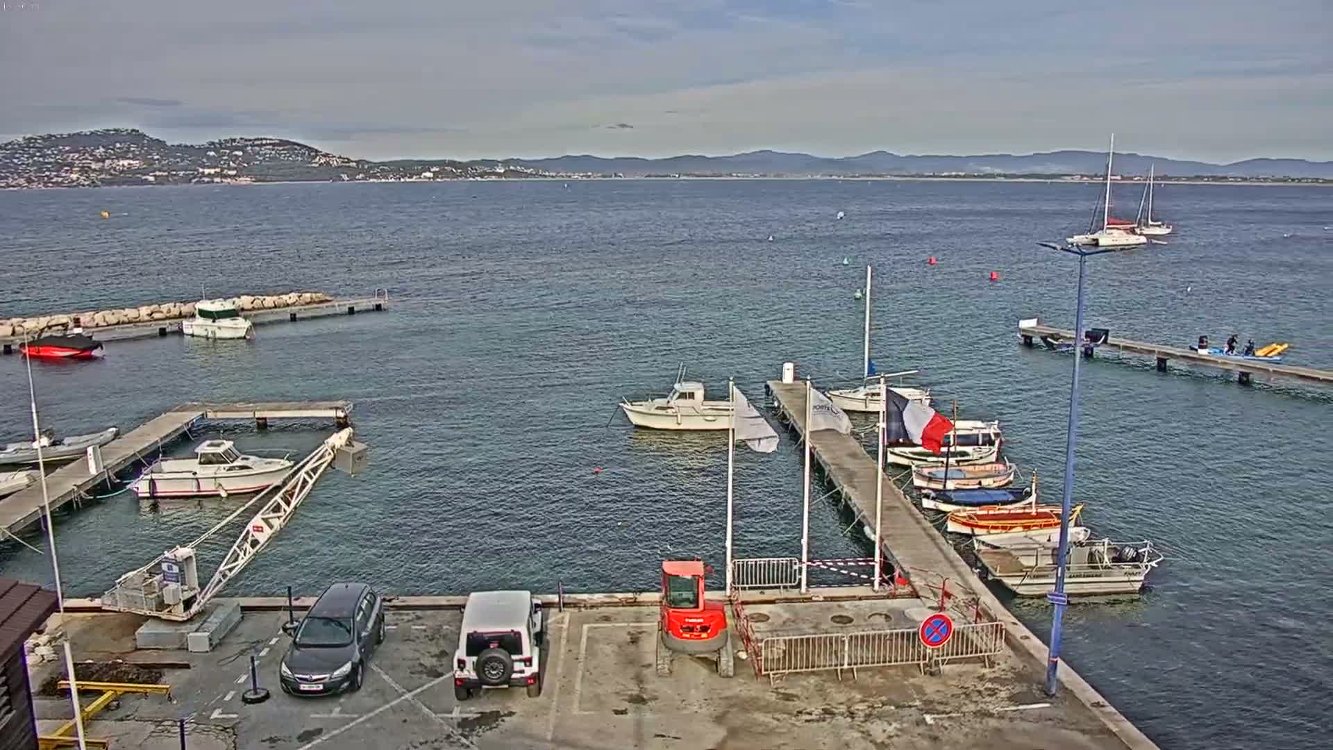 Hyeres, La Madrague Seaport Live Cam - Toulon, Var, Provence-Alpes-Côte d’Azur, France