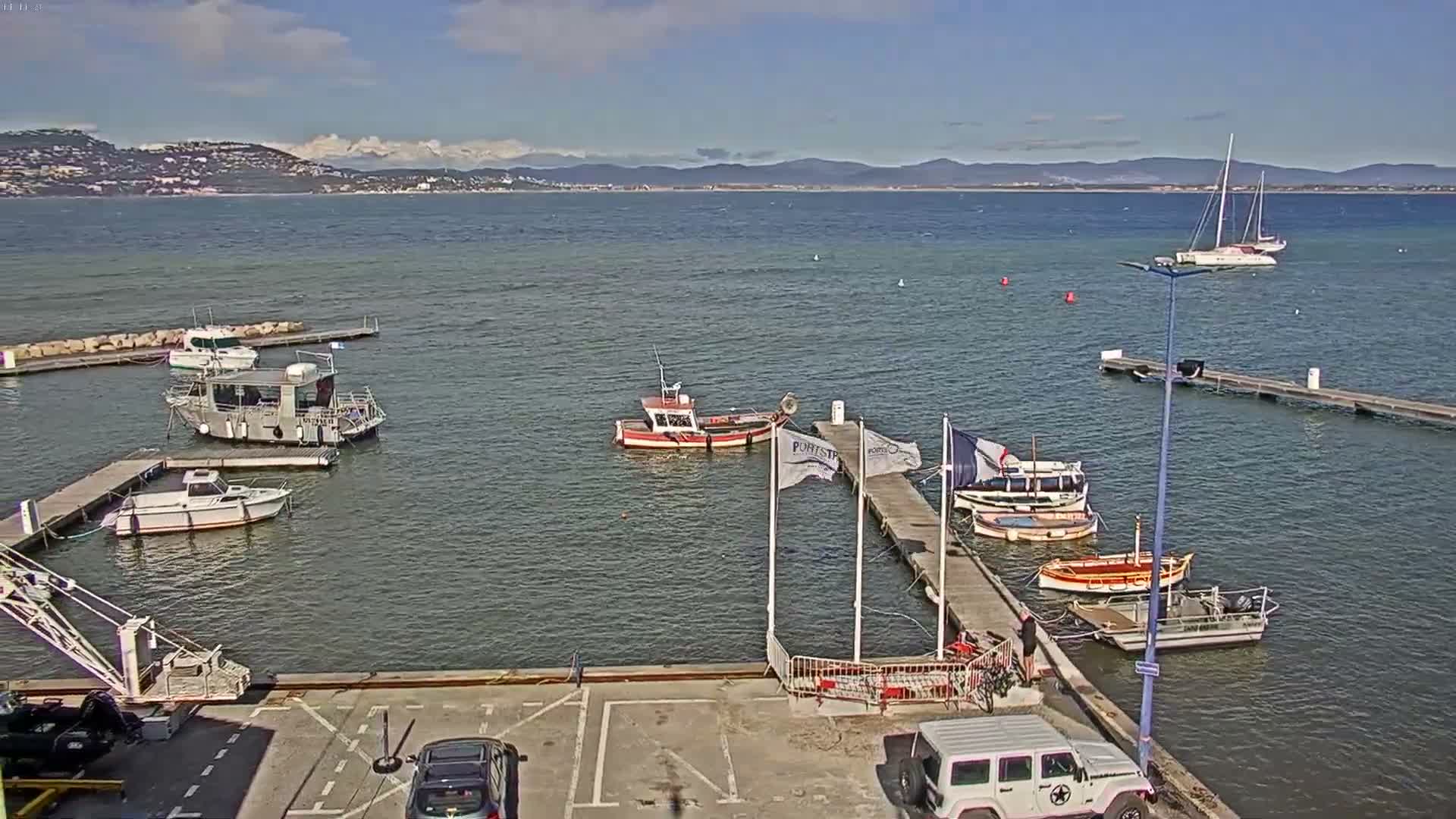 Hyeres, La Madrague Seaport Live Cam - Toulon, Var, Provence-Alpes-Côte d’Azur, France