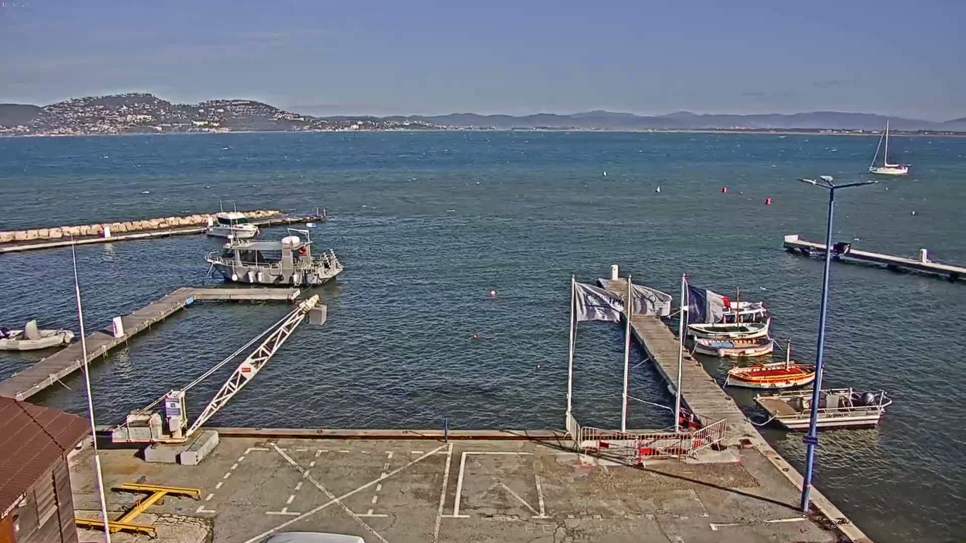Hyeres, La Madrague Seaport Live Cam - Toulon, Var, Provence-Alpes-Côte d’Azur, France