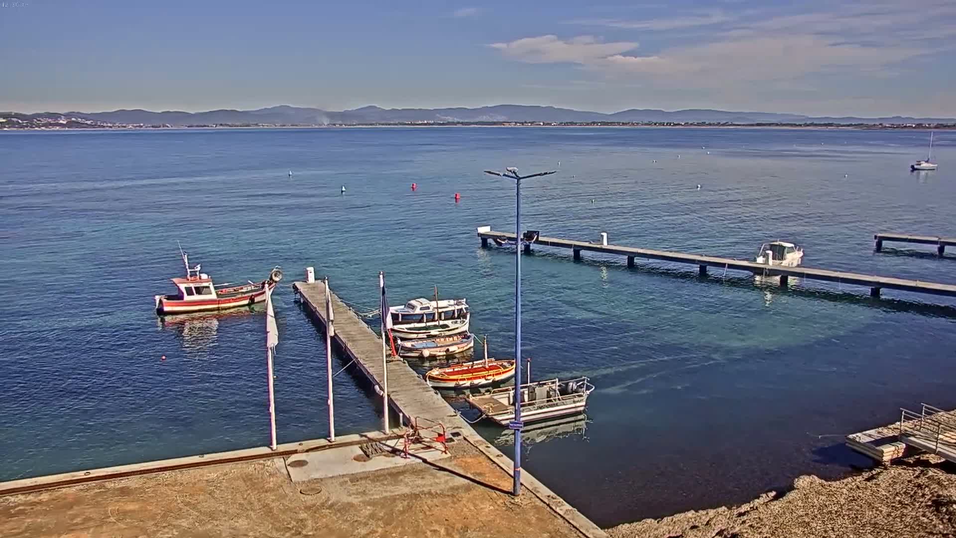 Hyeres, La Madrague Seaport Live Cam - Toulon, Var, Provence-Alpes-Côte d’Azur, France