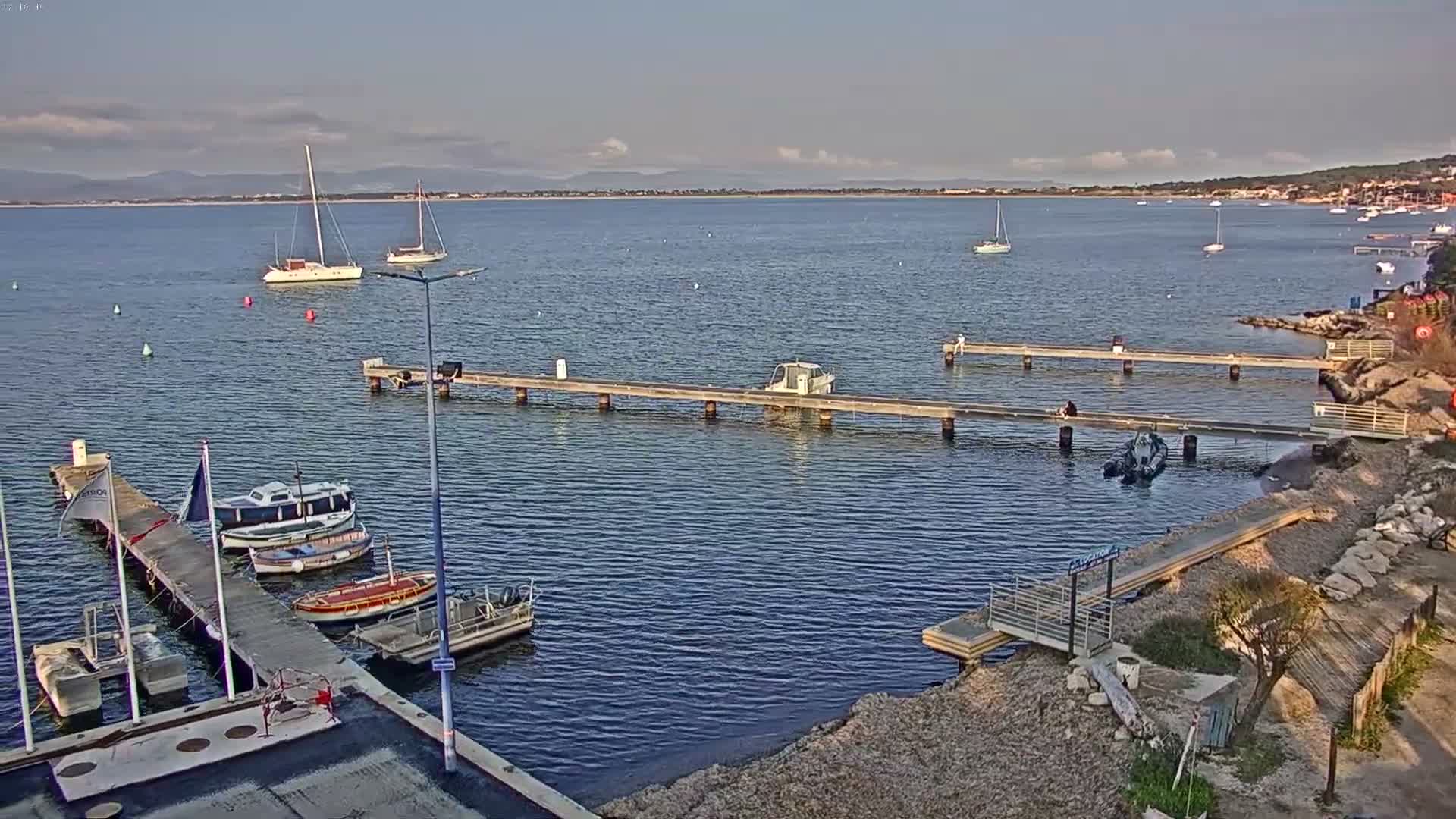 Hyeres, La Madrague Seaport Live Cam - Toulon, Var, Provence-Alpes-Côte d’Azur, France