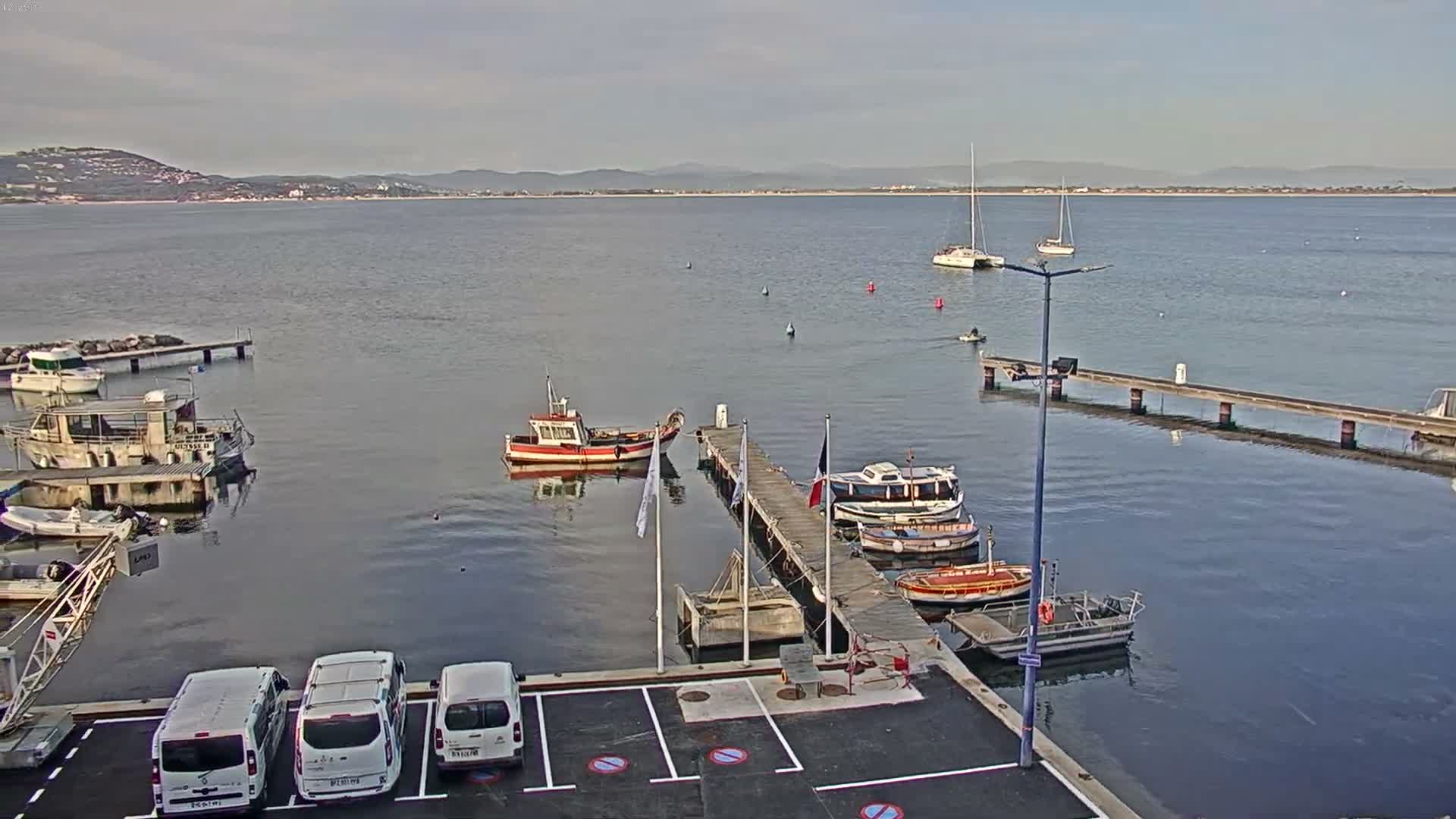 Hyeres, La Madrague Seaport Live Cam - Toulon, Var, Provence-Alpes-Côte d’Azur, France