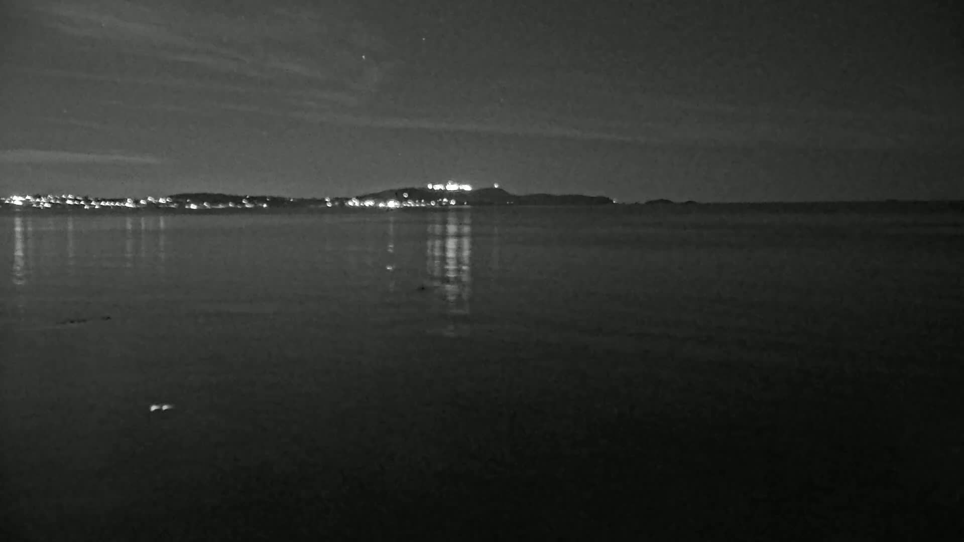 Hyeres, Plage de L'Almanarre Beach Live Cam - Toulon, Var, Provence-Alpes-Côte d’Azur, France