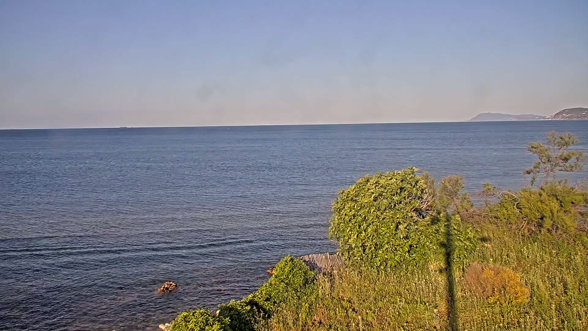 Hyeres, Plage de L'Almanarre Beach Live Cam - Toulon, Var, Provence-Alpes-Côte d’Azur, France