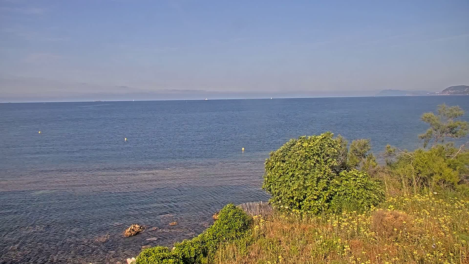 Hyeres, Plage de L'Almanarre Beach Live Cam - Toulon, Var, Provence-Alpes-Côte d’Azur, France