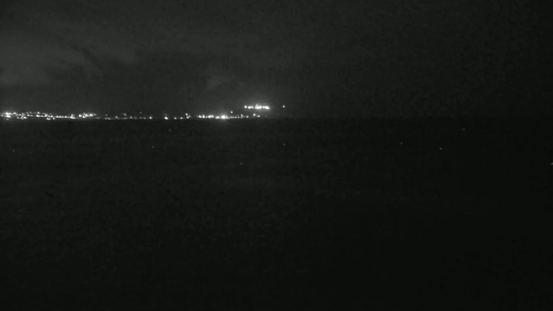 Hyeres, Plage de L'Almanarre Beach Live Cam - Toulon, Var, Provence-Alpes-Côte d’Azur, France